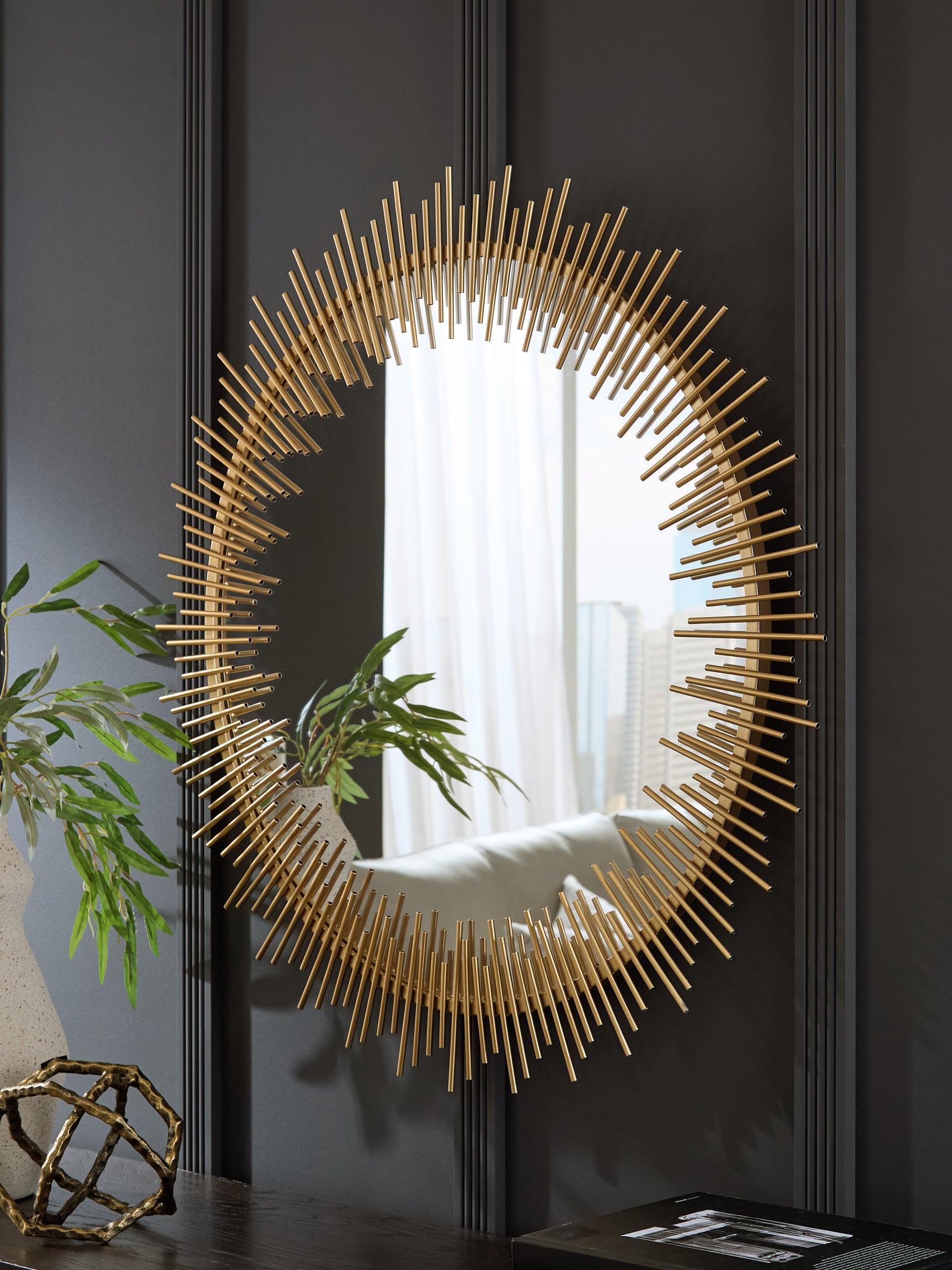 Tampa Furniture Outlet - Ashley Furniture - Wainport Mirror - Accent Mirror / Gold Finish - A8010405