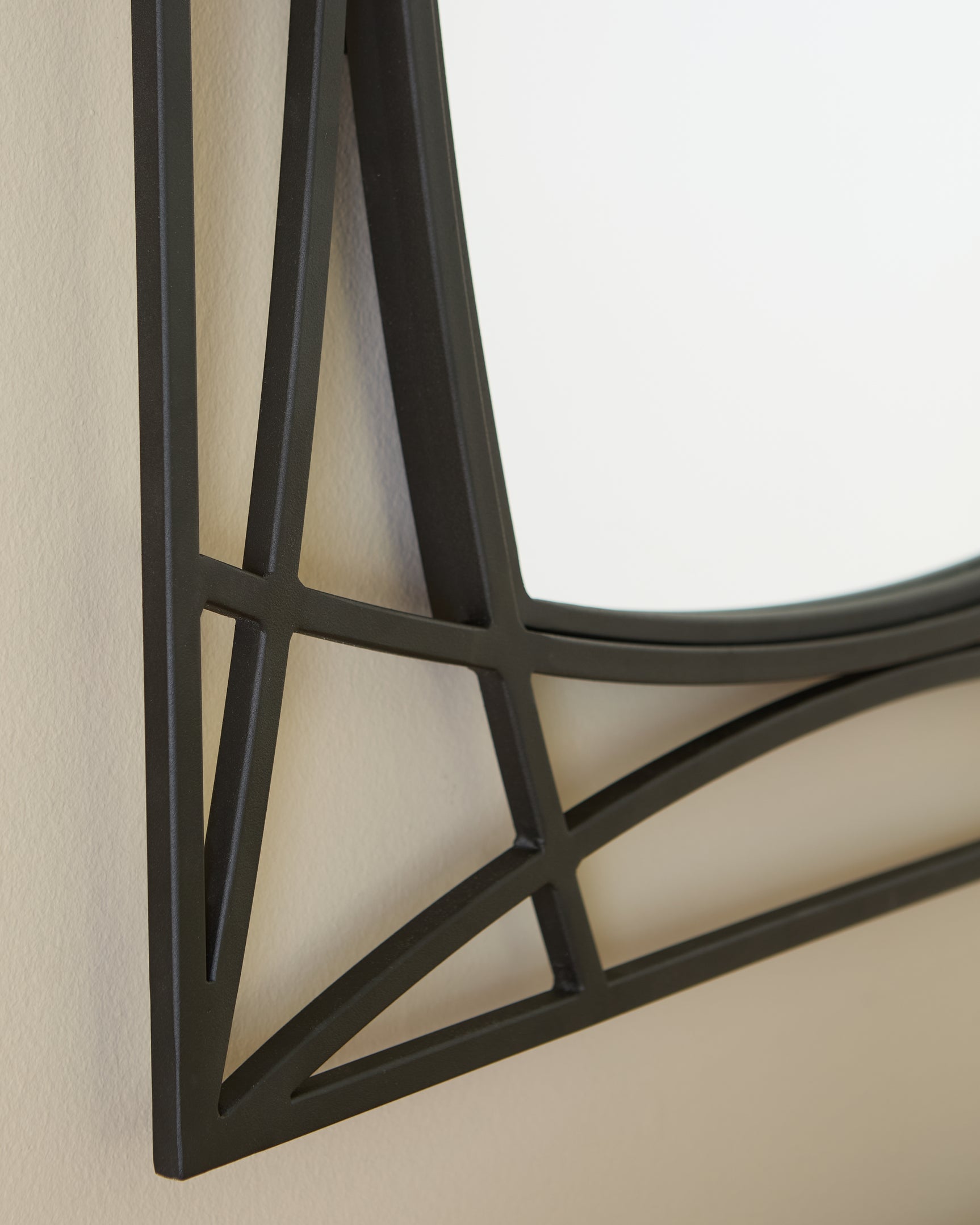 Freenville Mirror - Tampa Furniture Outlet