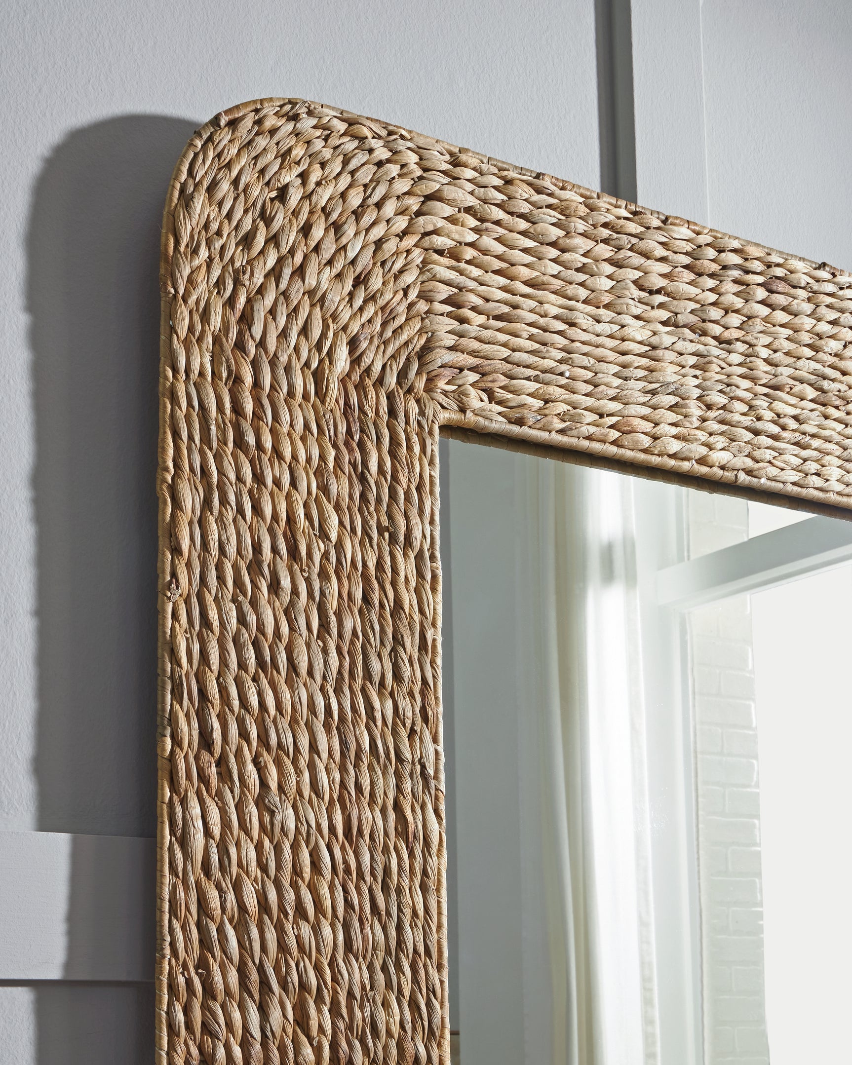 Norigan Mirror - Tampa Furniture Outlet