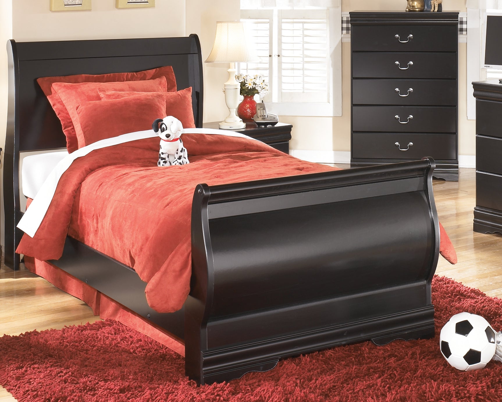 Huey Vineyard Bedroom - Tampa Furniture Outlet