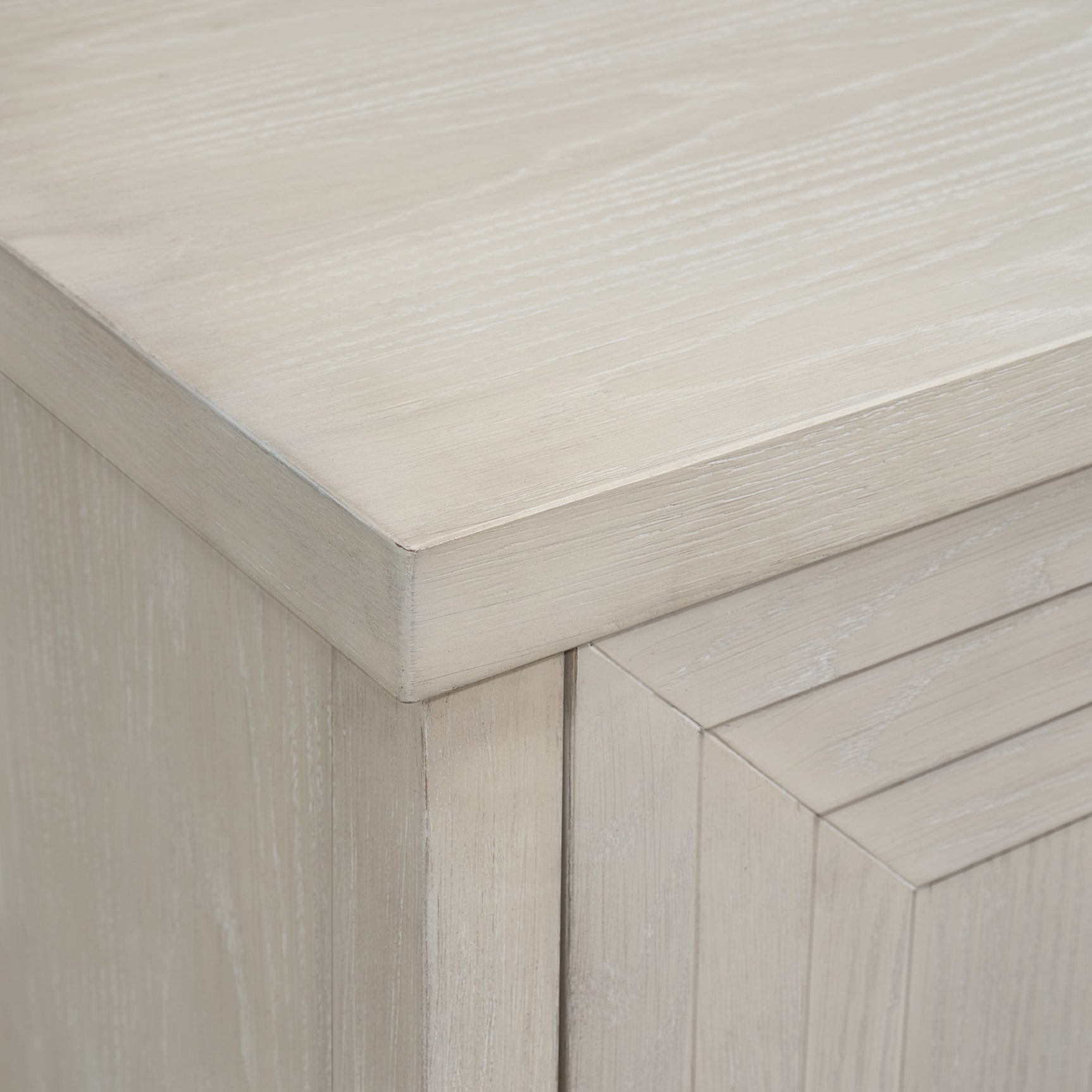 Avalanche Server in Antique White - Tampa Furniture Outlet