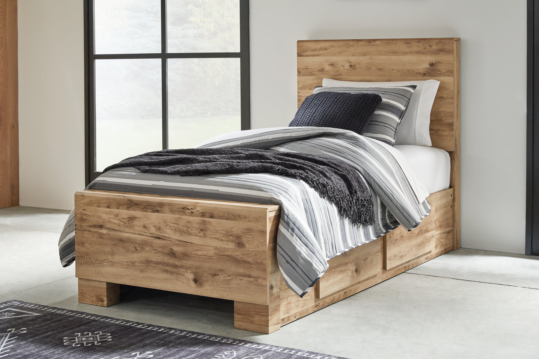 Hyanna Bedroom - Tampa Furniture Outlet