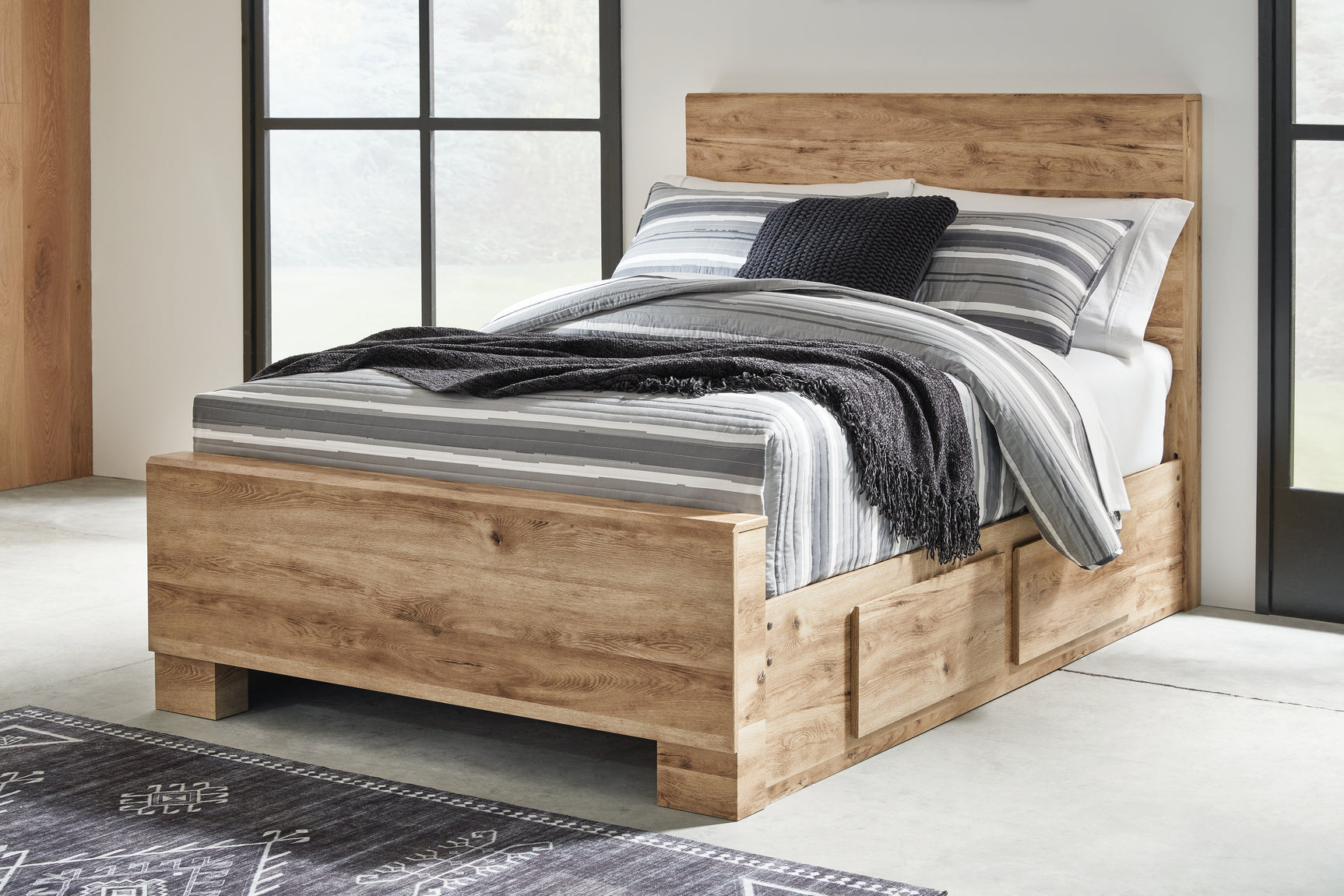 Hyanna Bedroom - Tampa Furniture Outlet