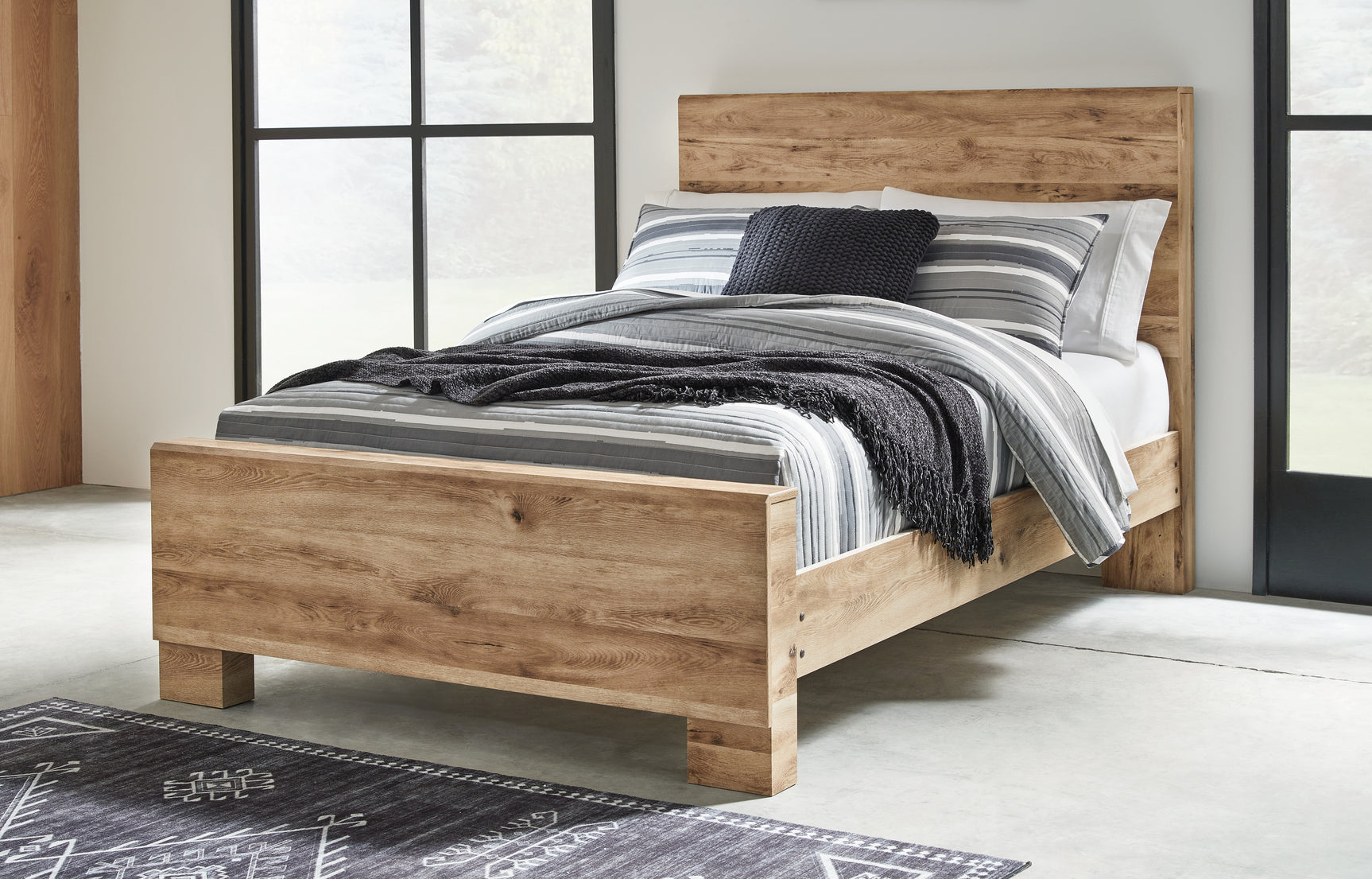 Hyanna Bedroom - Tampa Furniture Outlet