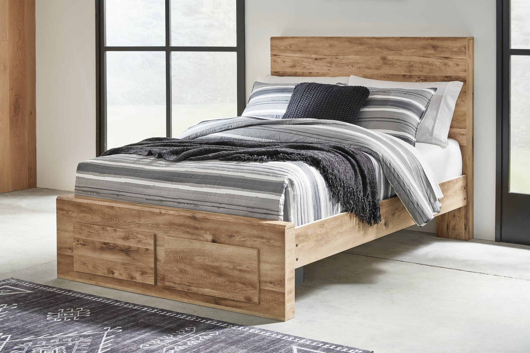 Hyanna Bedroom - Tampa Furniture Outlet