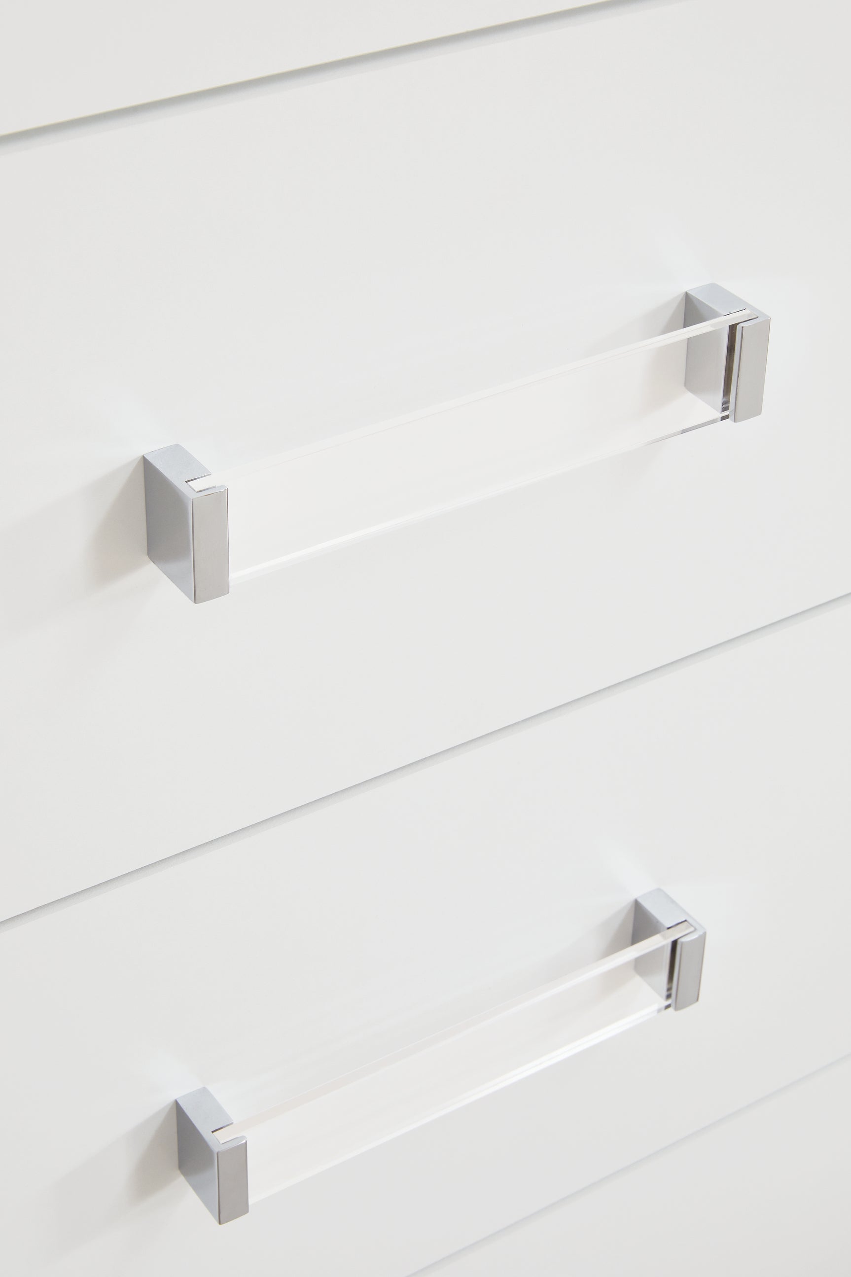 Maeling Bedroom - Tampa Furniture Outlet