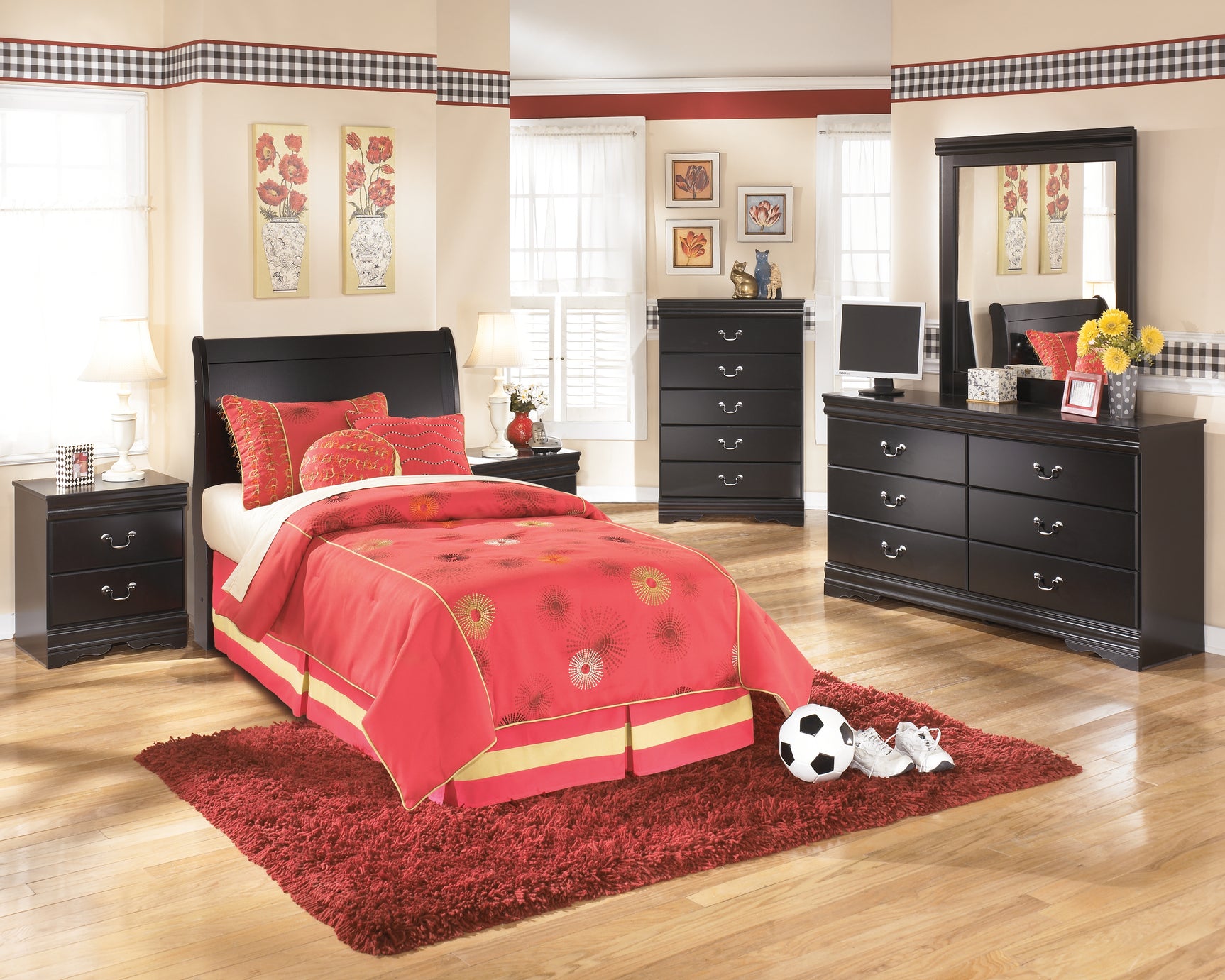 Huey Vineyard Bedroom - Tampa Furniture Outlet