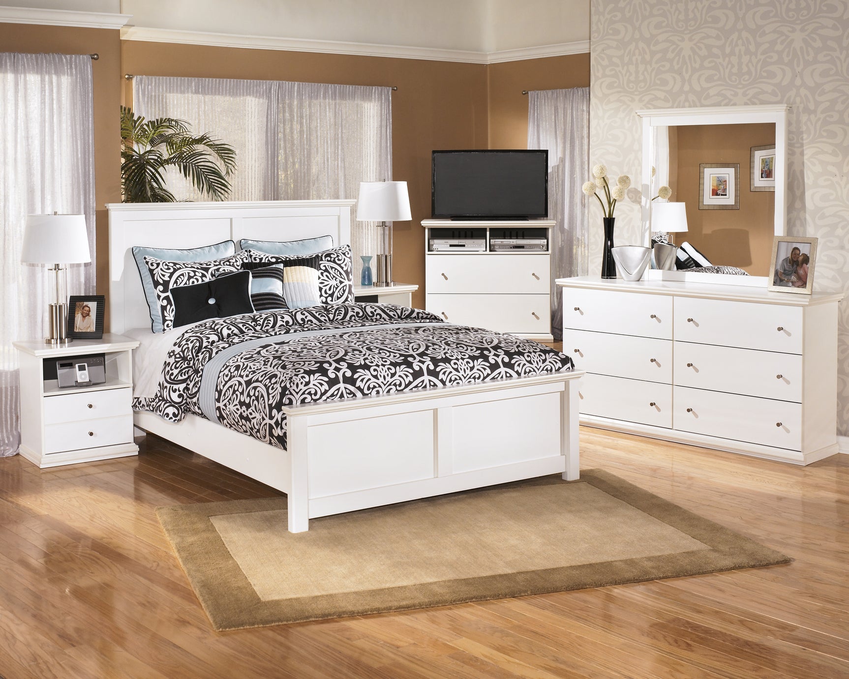 Bostwick Shoals Bedroom - Tampa Furniture Outlet