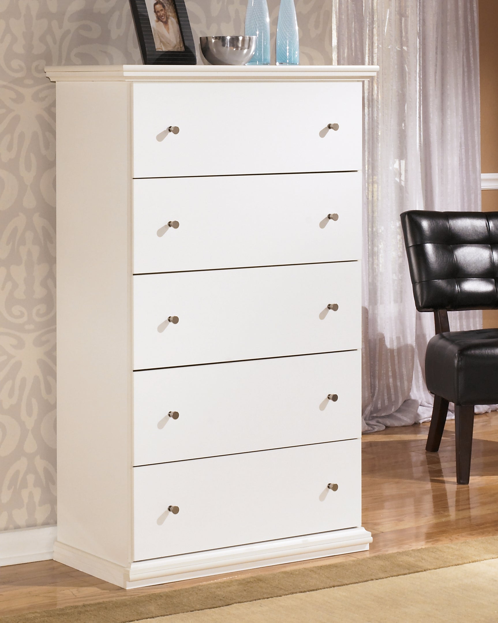 Tampa Furniture Outlet - Ashley Furniture - Bostwick Shoals Bedroom - Six Drawer Dresser / White - B139-31