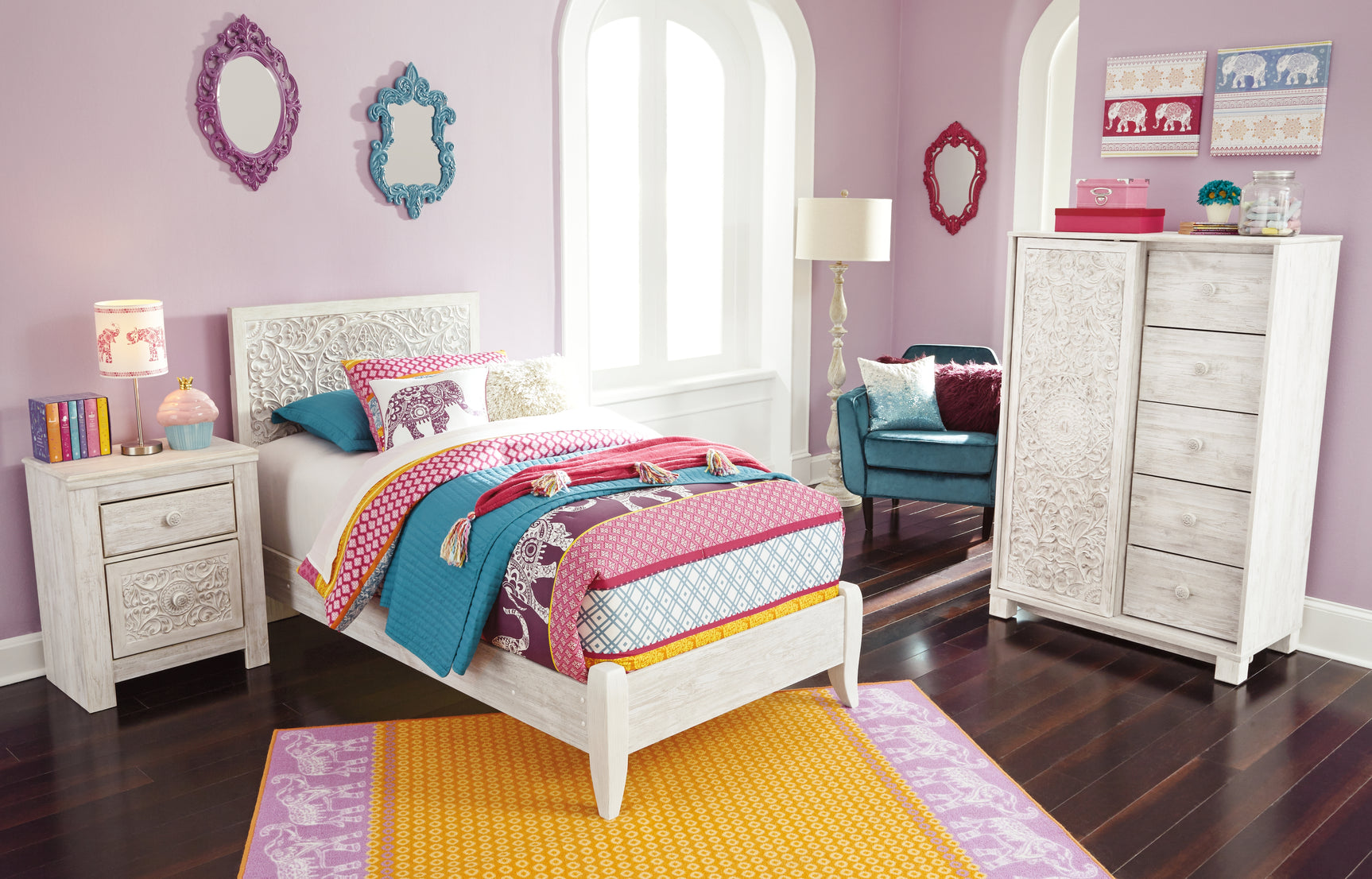 Paxberry Bedroom - Tampa Furniture Outlet
