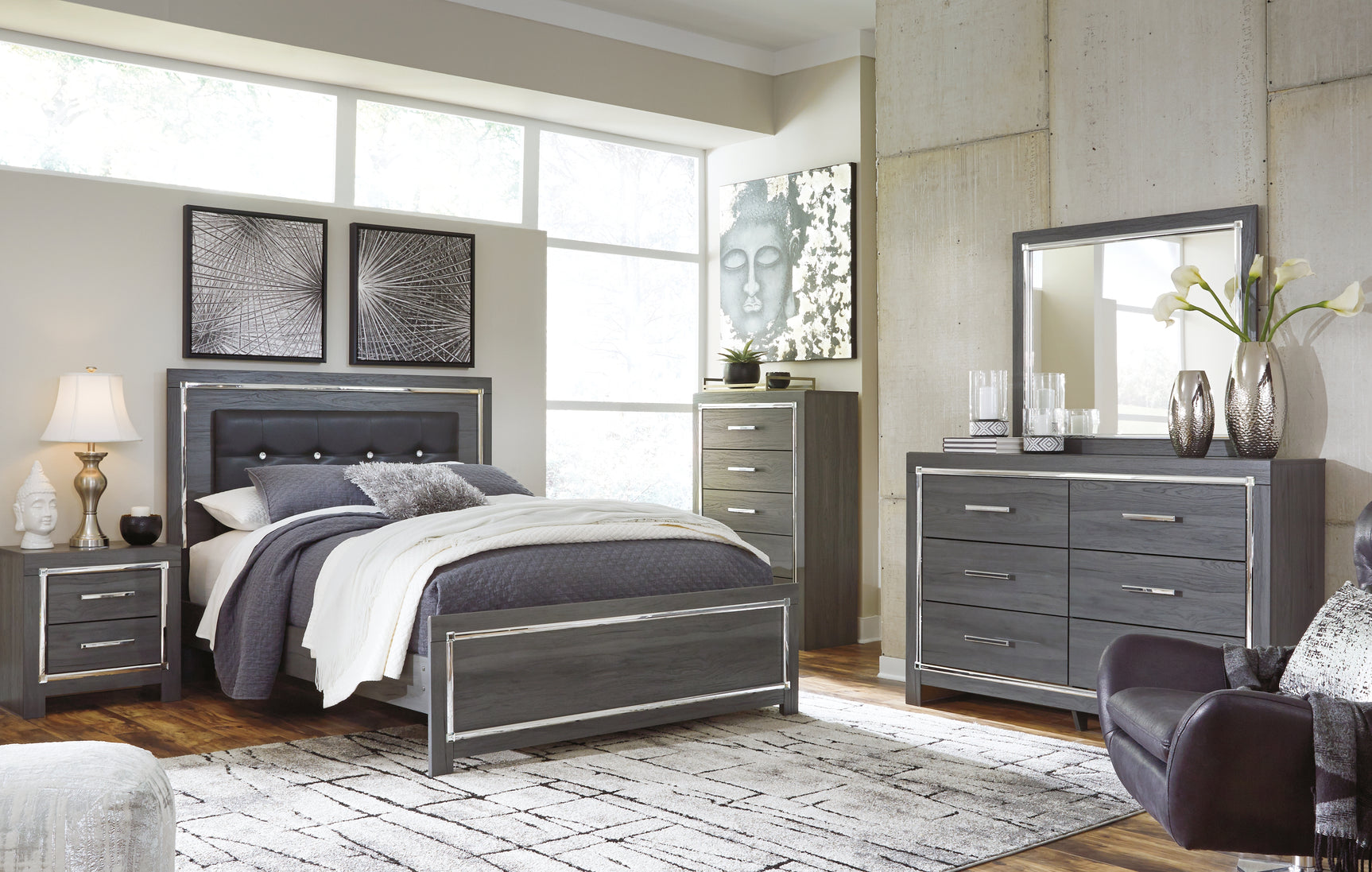 Lodanna Bedroom - Tampa Furniture Outlet