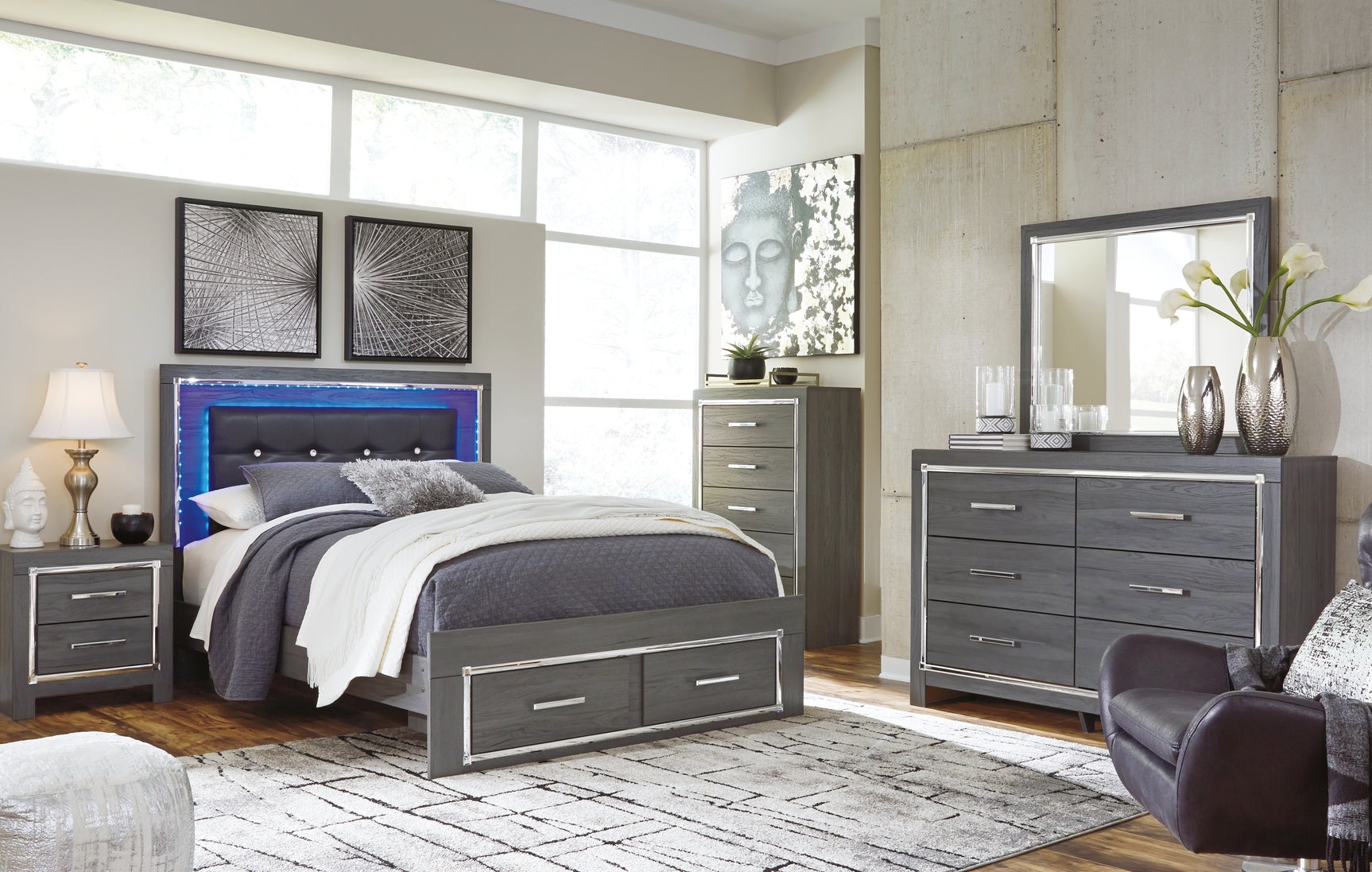 Lodanna Bedroom - Tampa Furniture Outlet