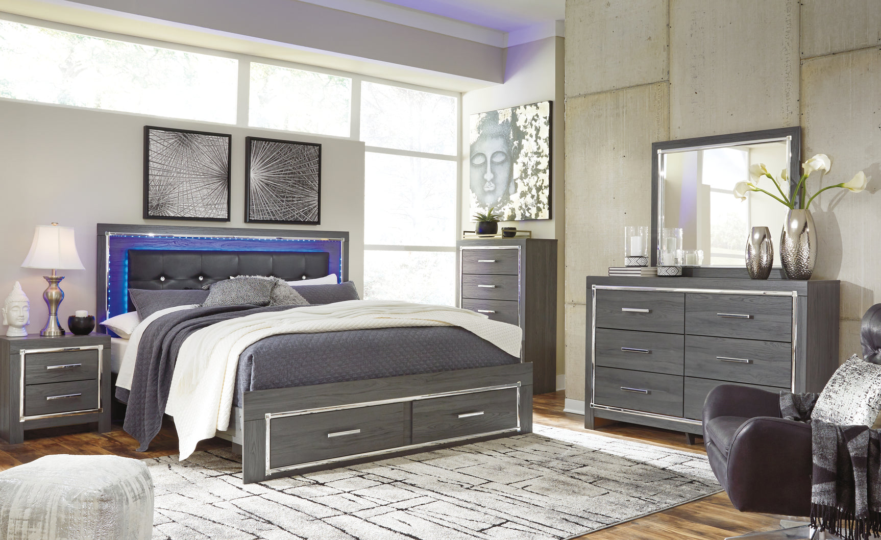 Lodanna Bedroom - Tampa Furniture Outlet