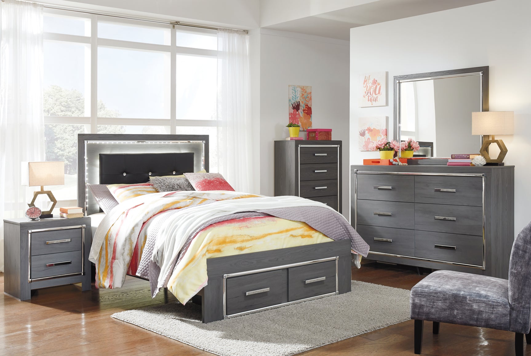 Lodanna Bedroom - Tampa Furniture Outlet