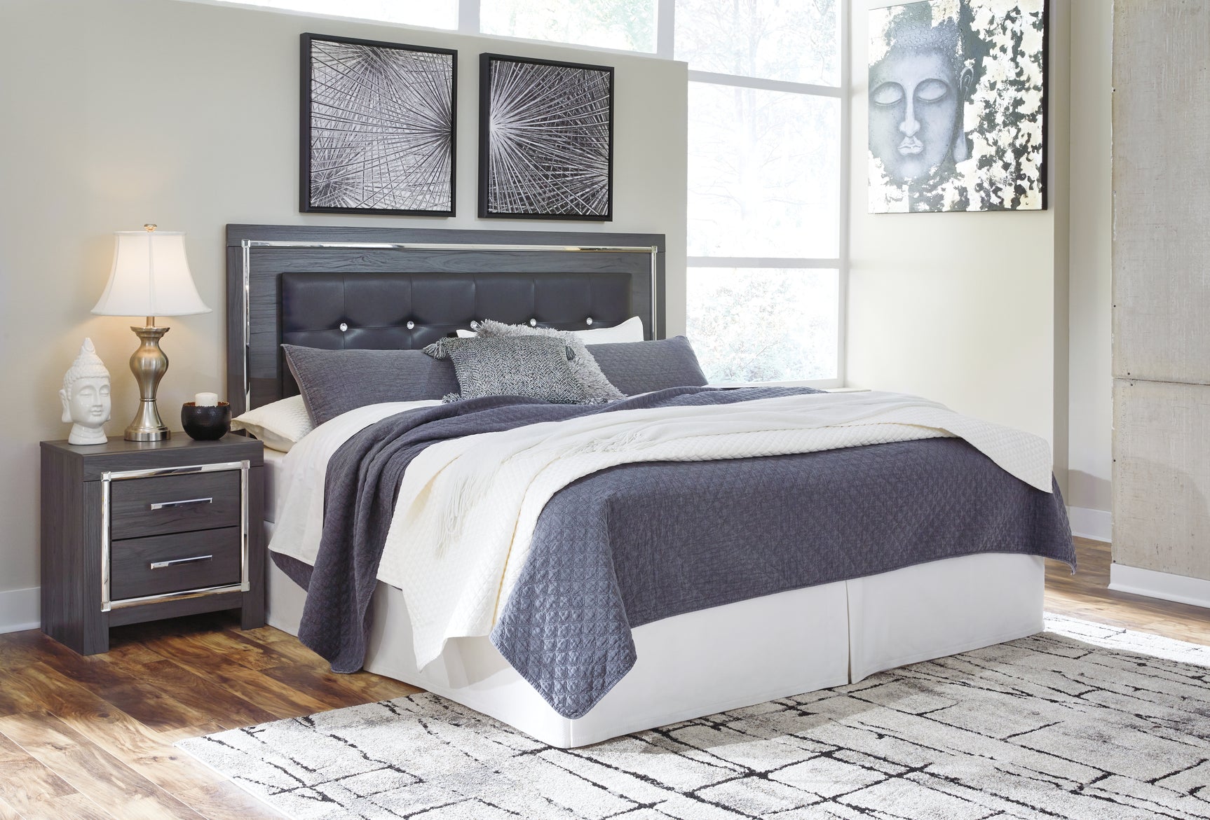 Lodanna Bedroom - Tampa Furniture Outlet