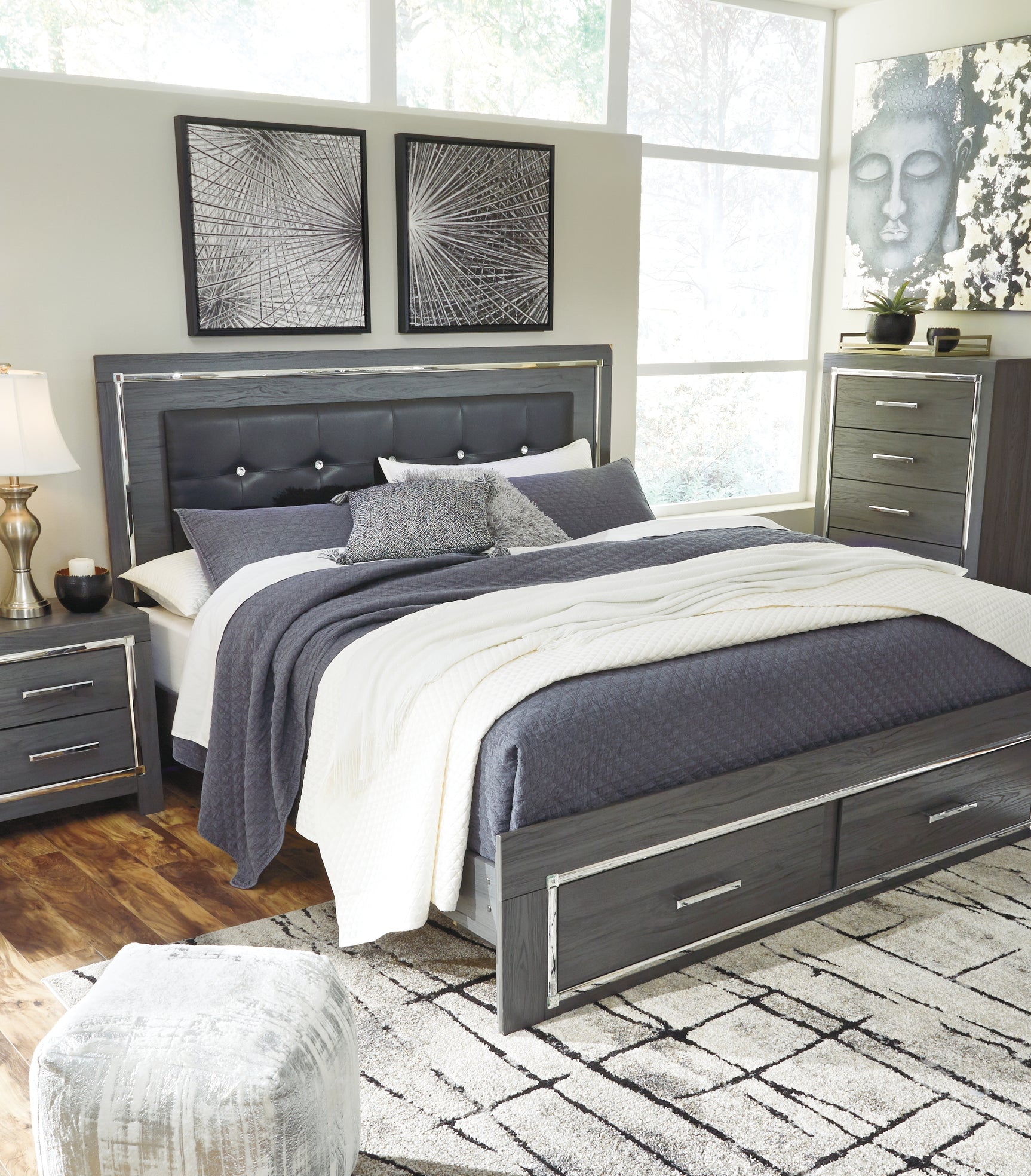 Lodanna Bedroom - Tampa Furniture Outlet