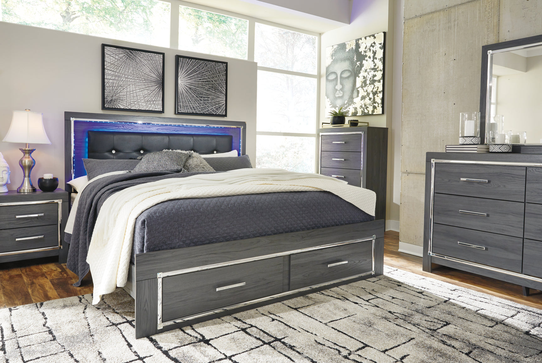 Lodanna Bedroom - Tampa Furniture Outlet