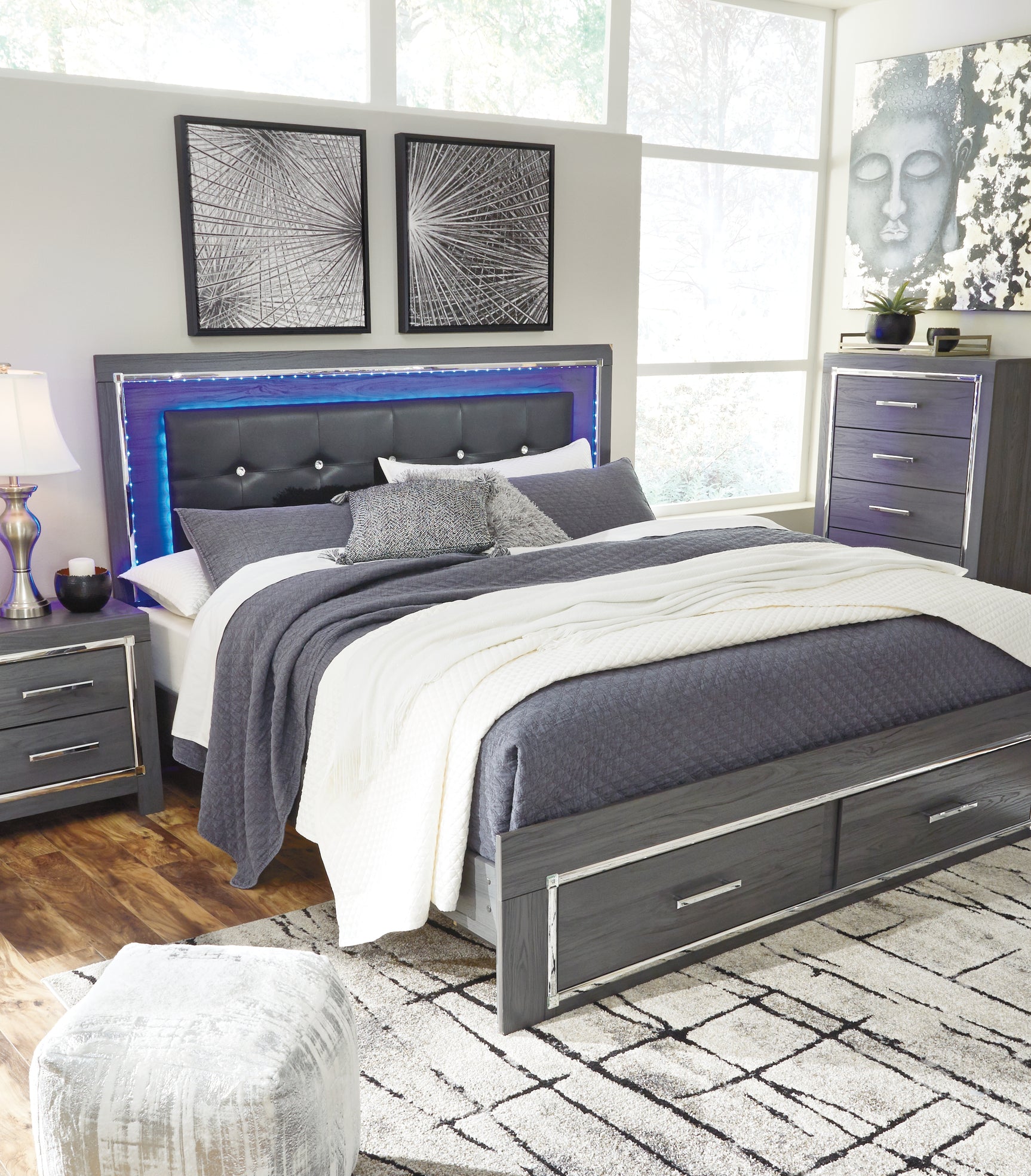 Lodanna Bedroom - Tampa Furniture Outlet