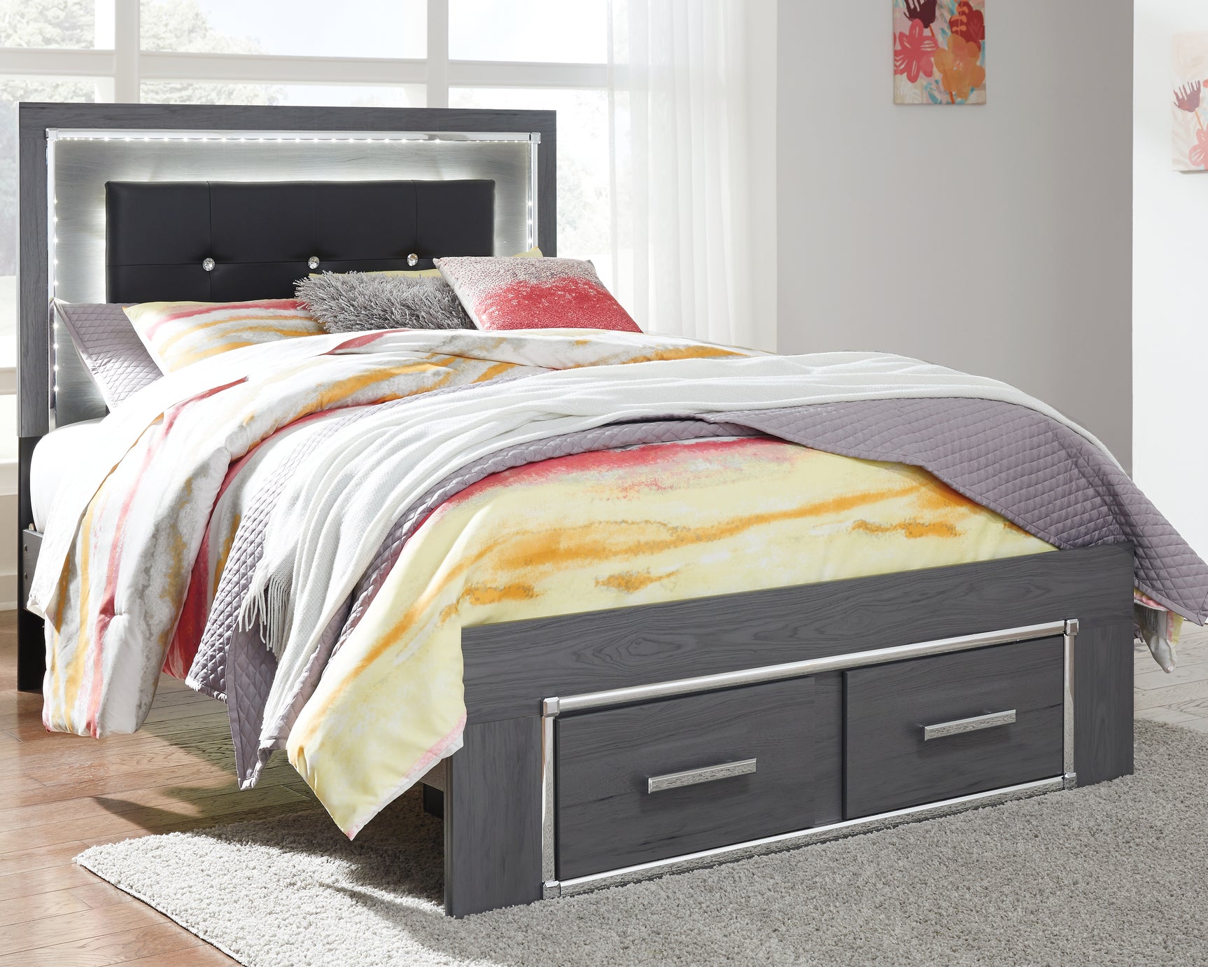 Lodanna Bedroom - Tampa Furniture Outlet