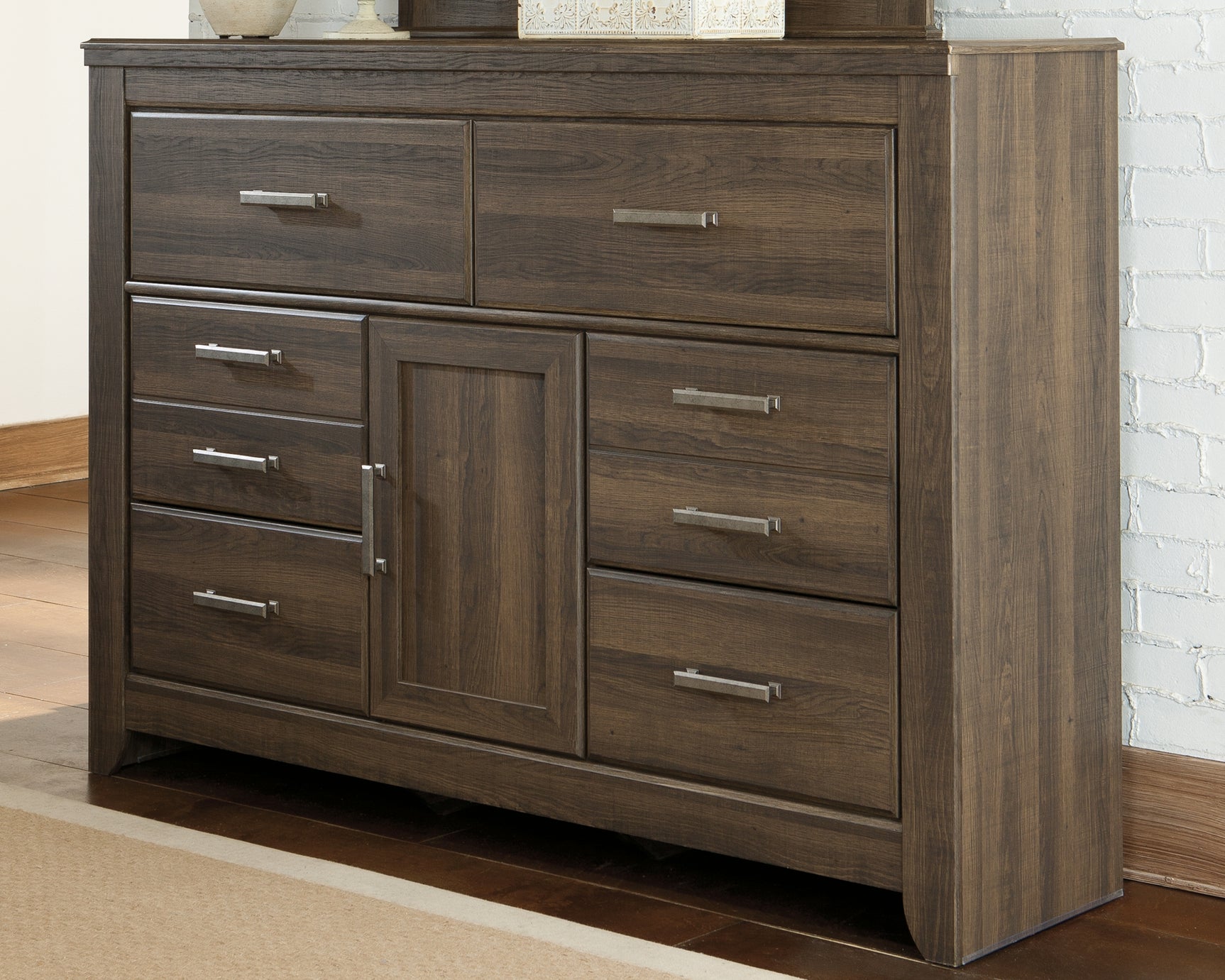 Juararo Bedroom - Tampa Furniture Outlet