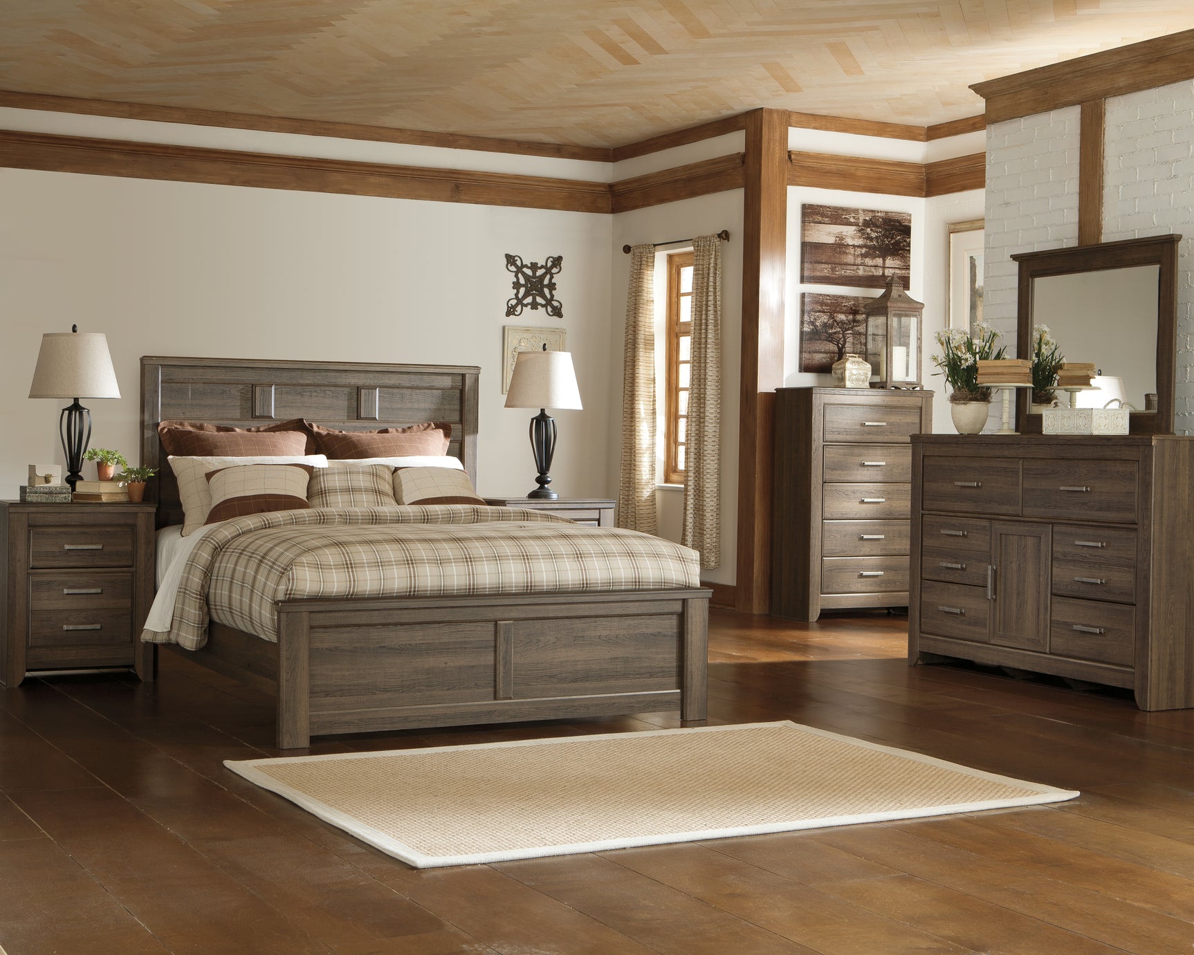 Juararo Bedroom - Tampa Furniture Outlet