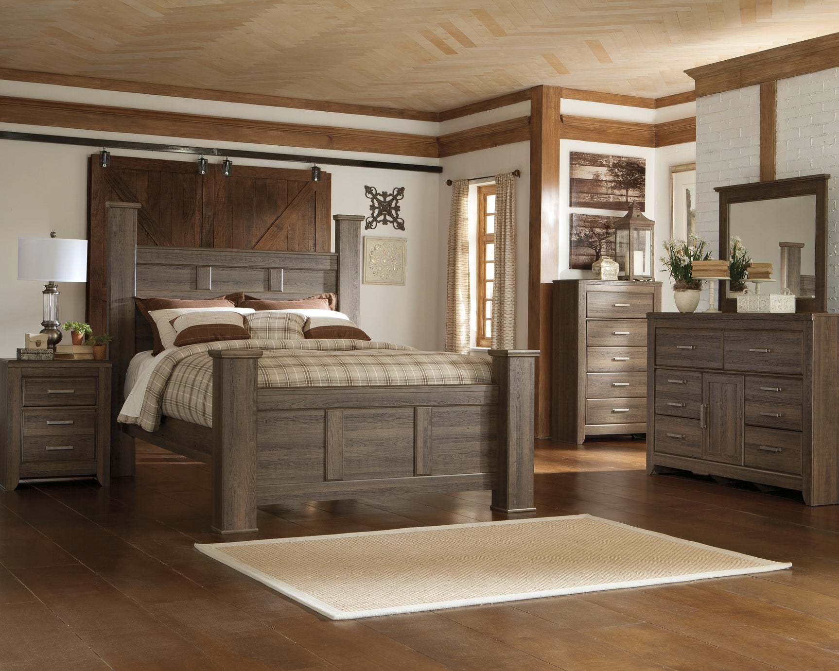 Juararo Bedroom - Tampa Furniture Outlet