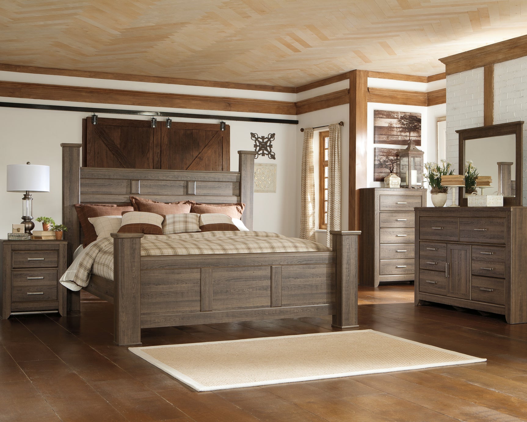 Juararo Bedroom - Tampa Furniture Outlet