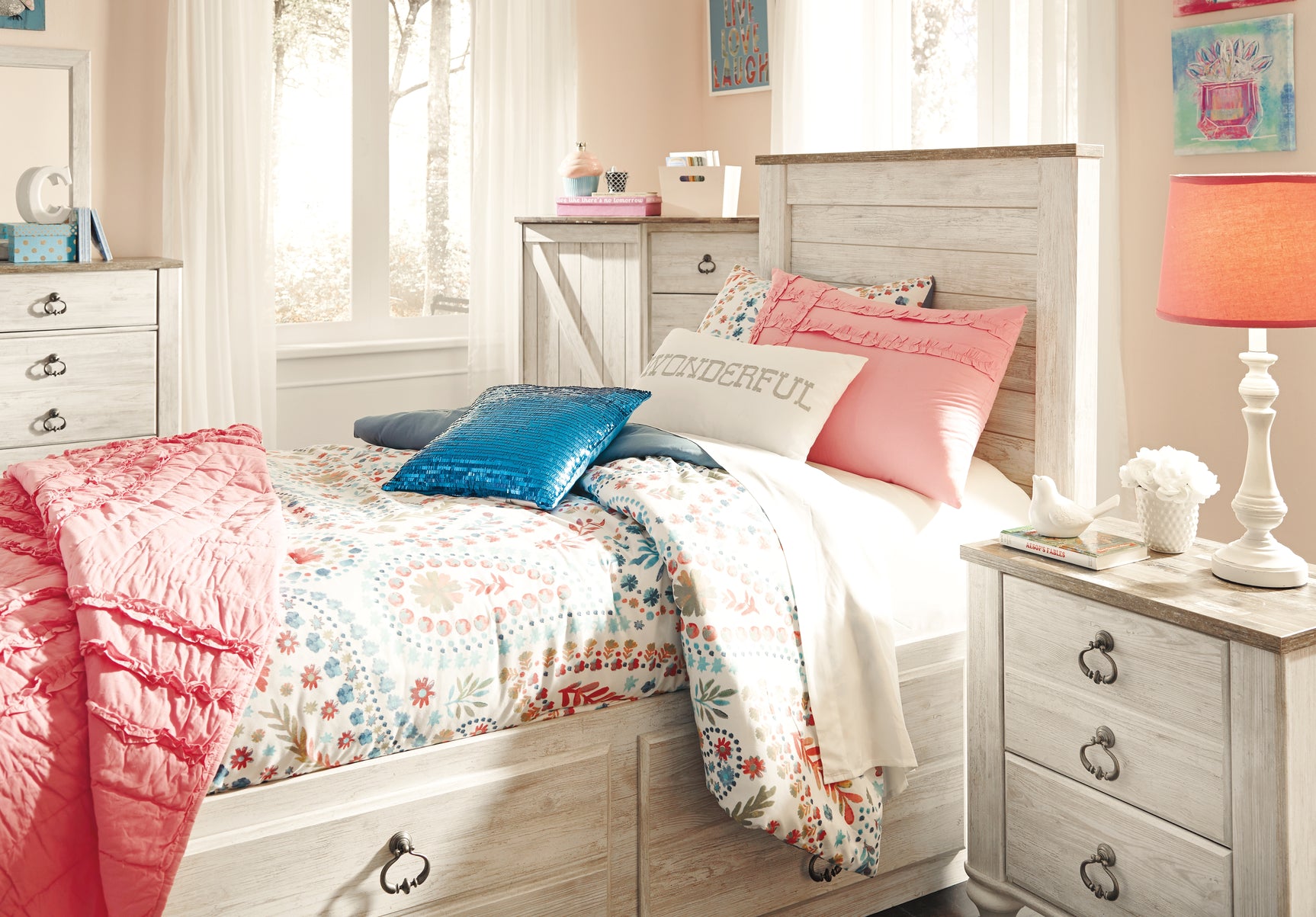 Willowton Bedroom - Tampa Furniture Outlet