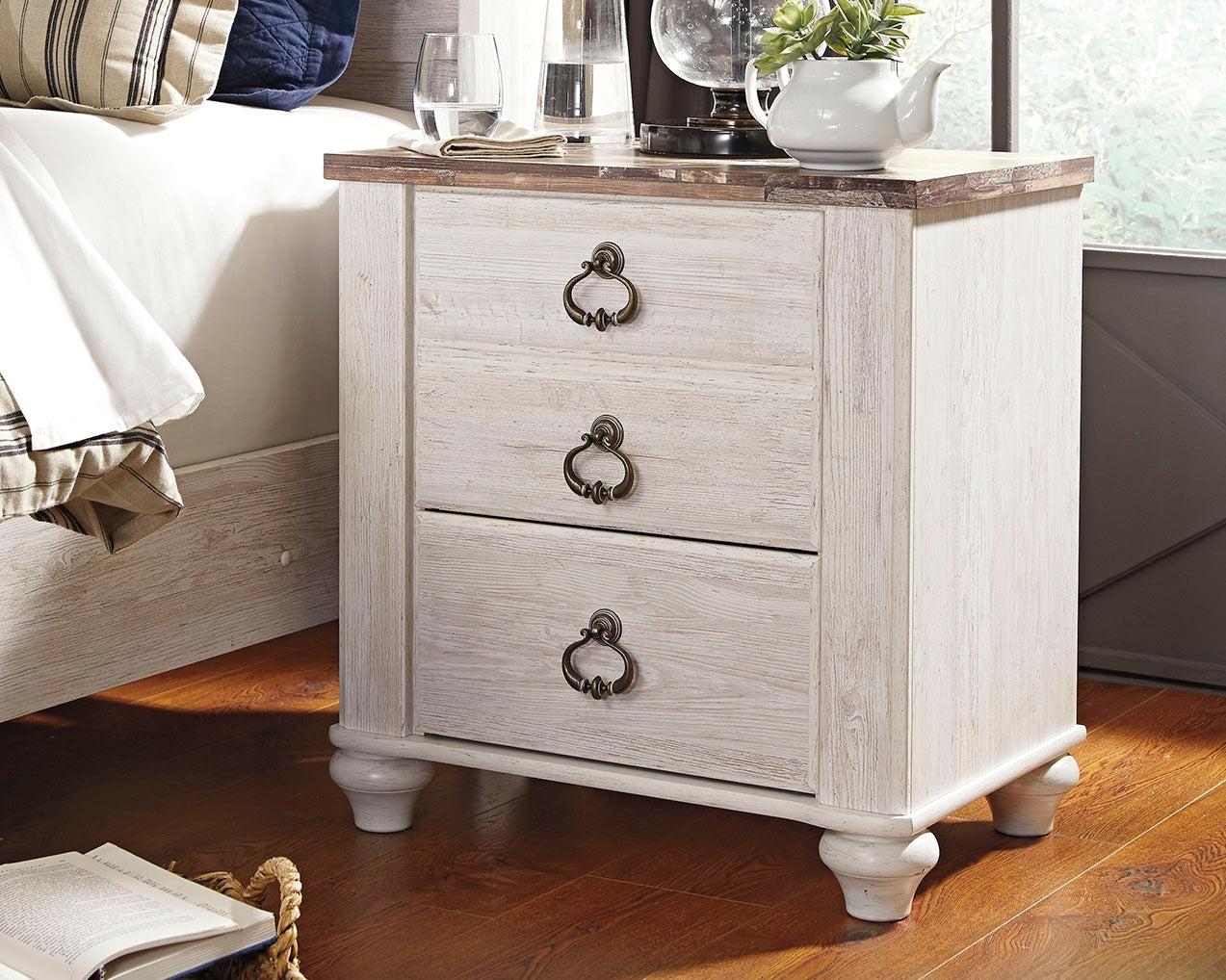 Willowton Bedroom - Tampa Furniture Outlet