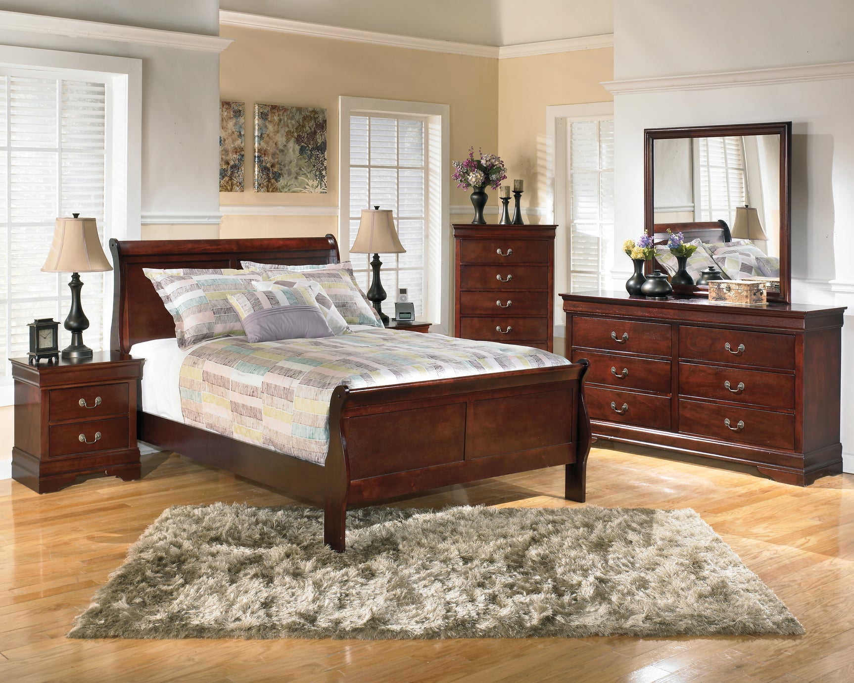 Alisdair Bedroom - Tampa Furniture Outlet
