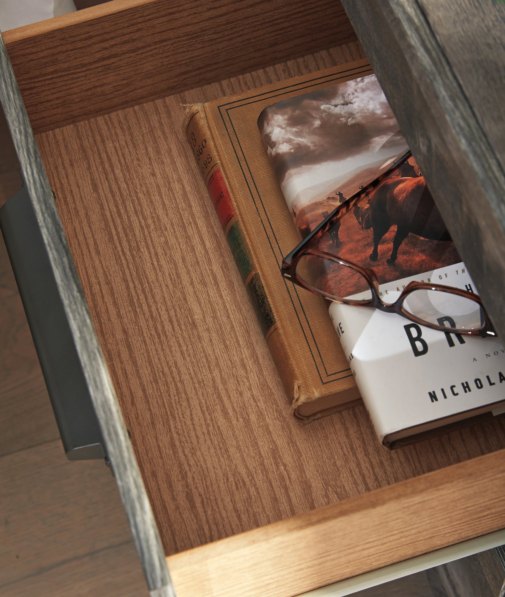 Wynnlow Bedroom - Tampa Furniture Outlet