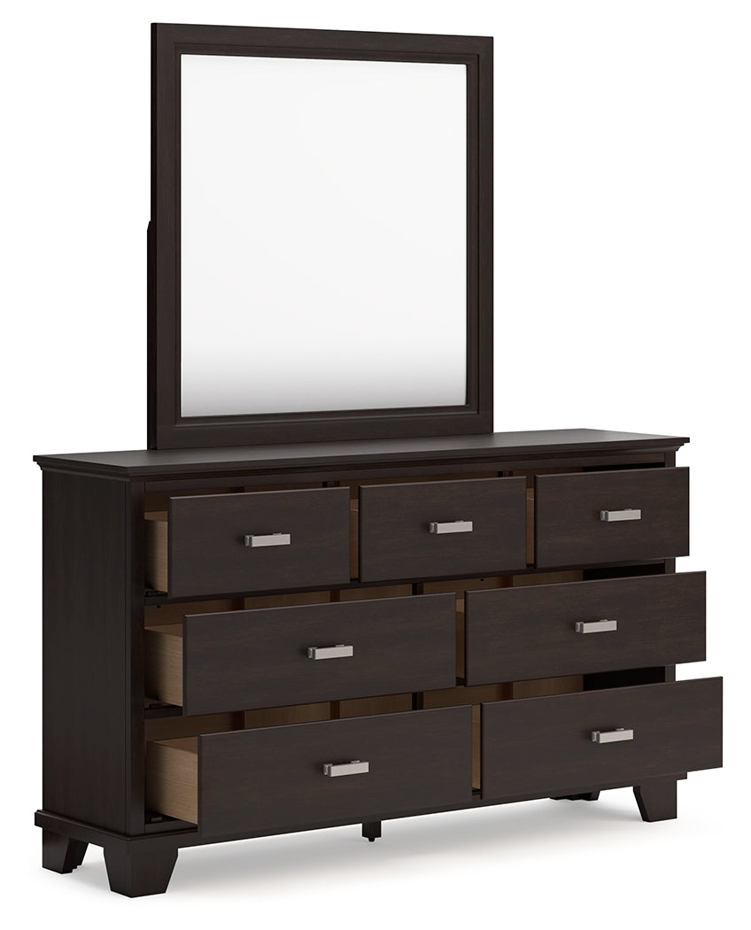 Covetown Bedroom - Tampa Furniture Outlet