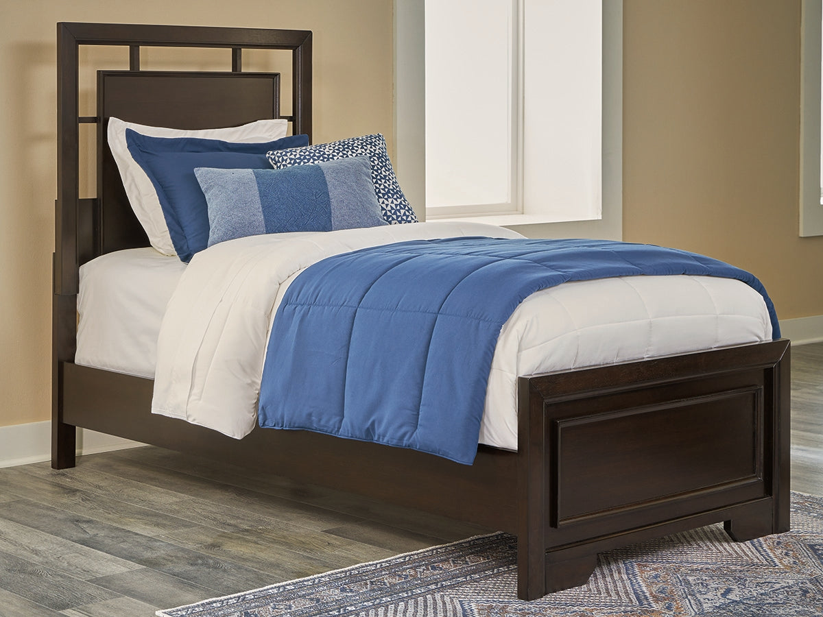 Covetown Bedroom - Tampa Furniture Outlet
