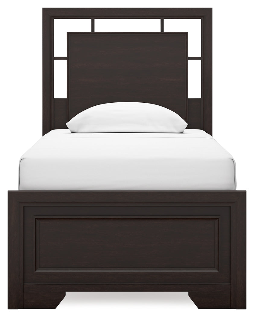 Covetown Bedroom - Tampa Furniture Outlet