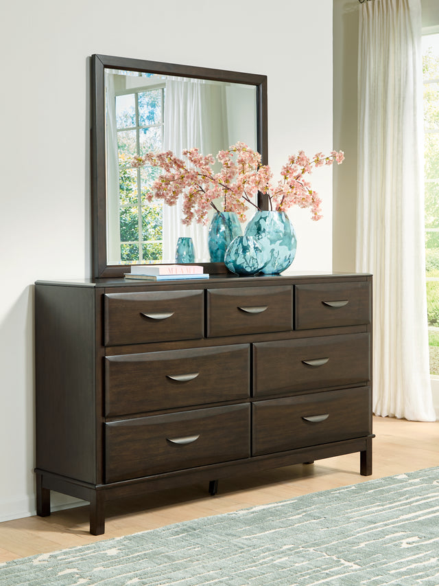 Tampa Furniture Outlet - Ashley Furniture - Vanmore Bedroom - Dresser and Mirror / Dark Brown - B479B1