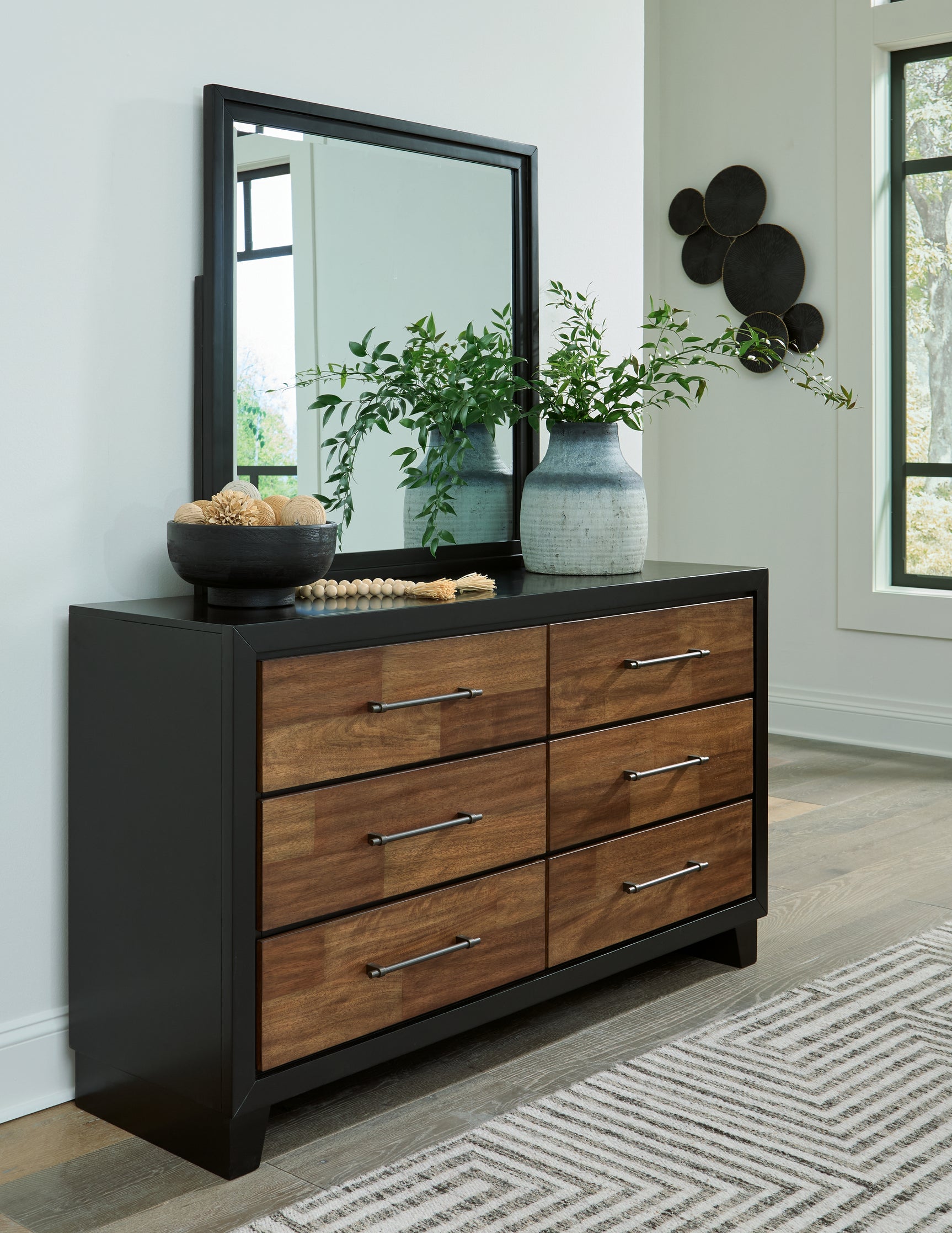 Kraeburn Bedroom - Tampa Furniture Outlet