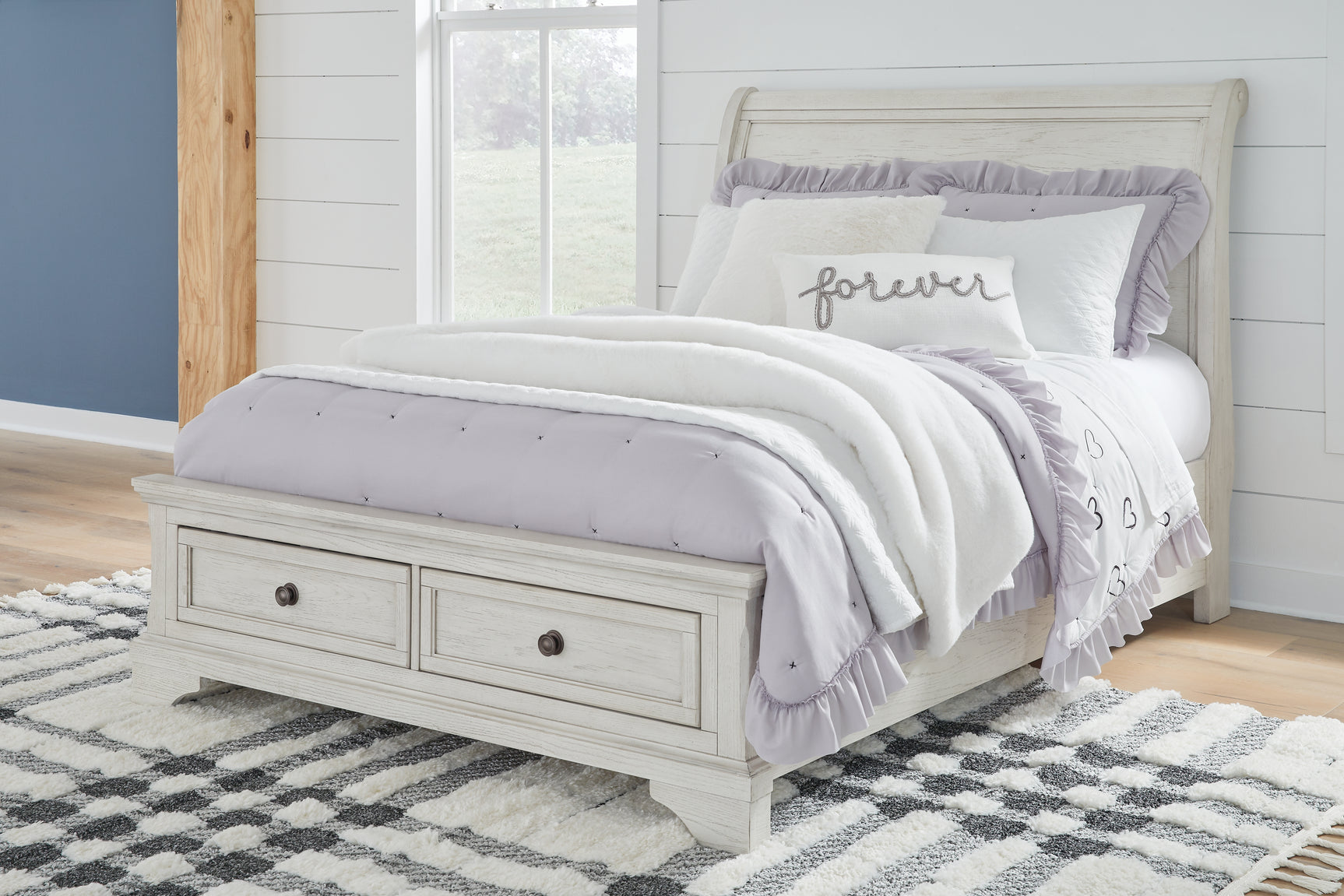 Robbinsdale Bedroom - Tampa Furniture Outlet