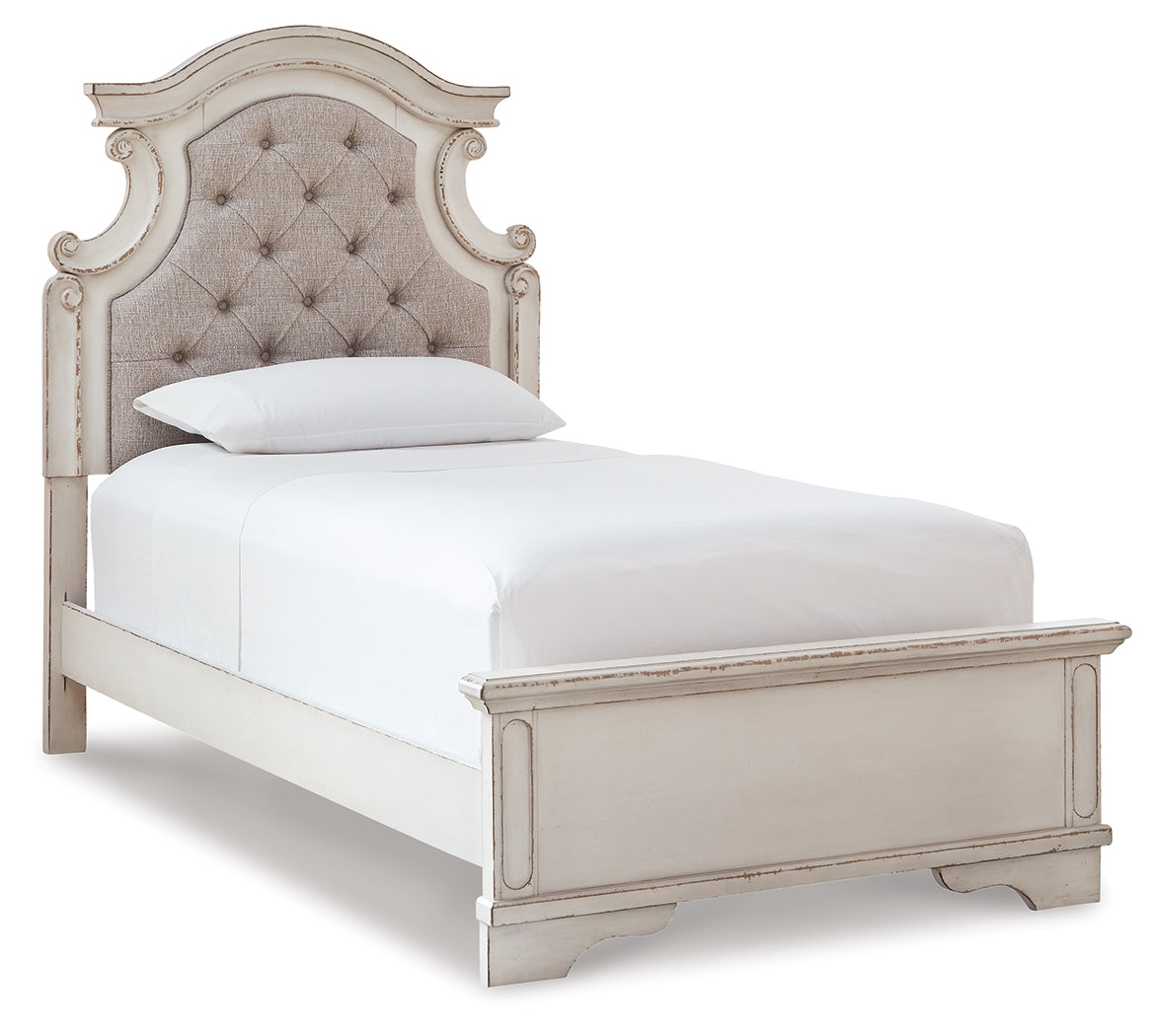 Realyn Bedroom - Tampa Furniture Outlet