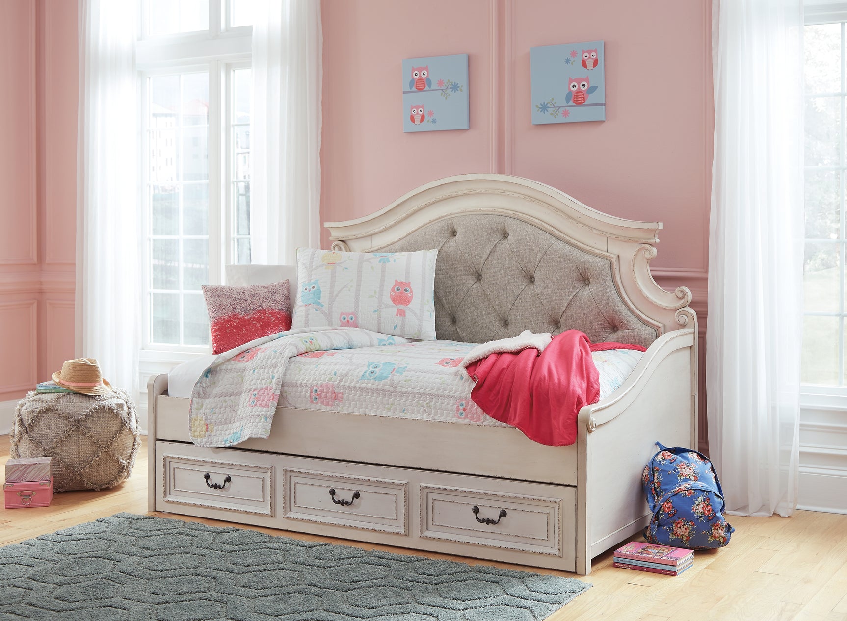 Realyn Bedroom - Tampa Furniture Outlet