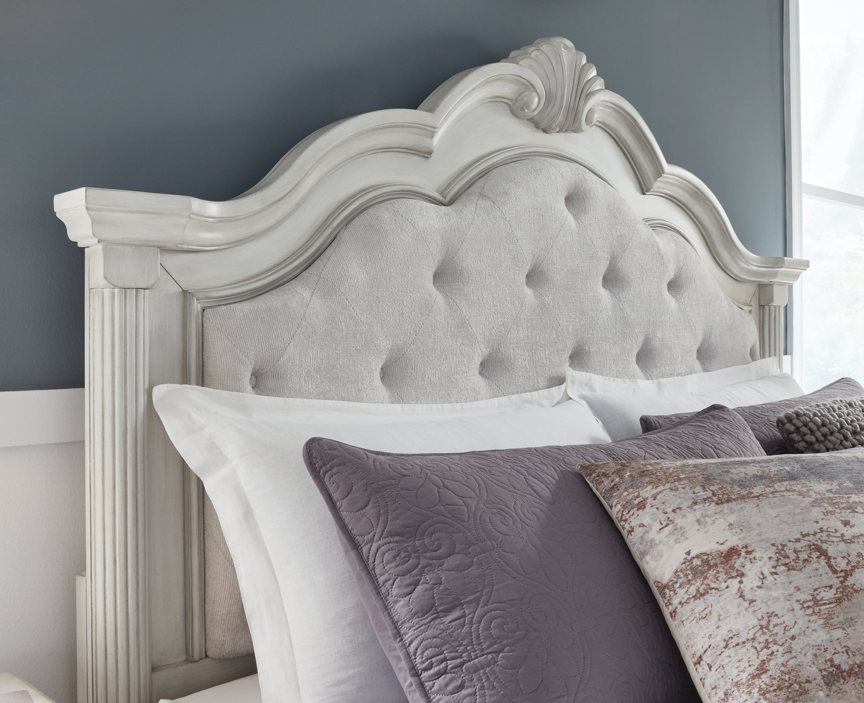 Montelaine Bedroom - Tampa Furniture Outlet
