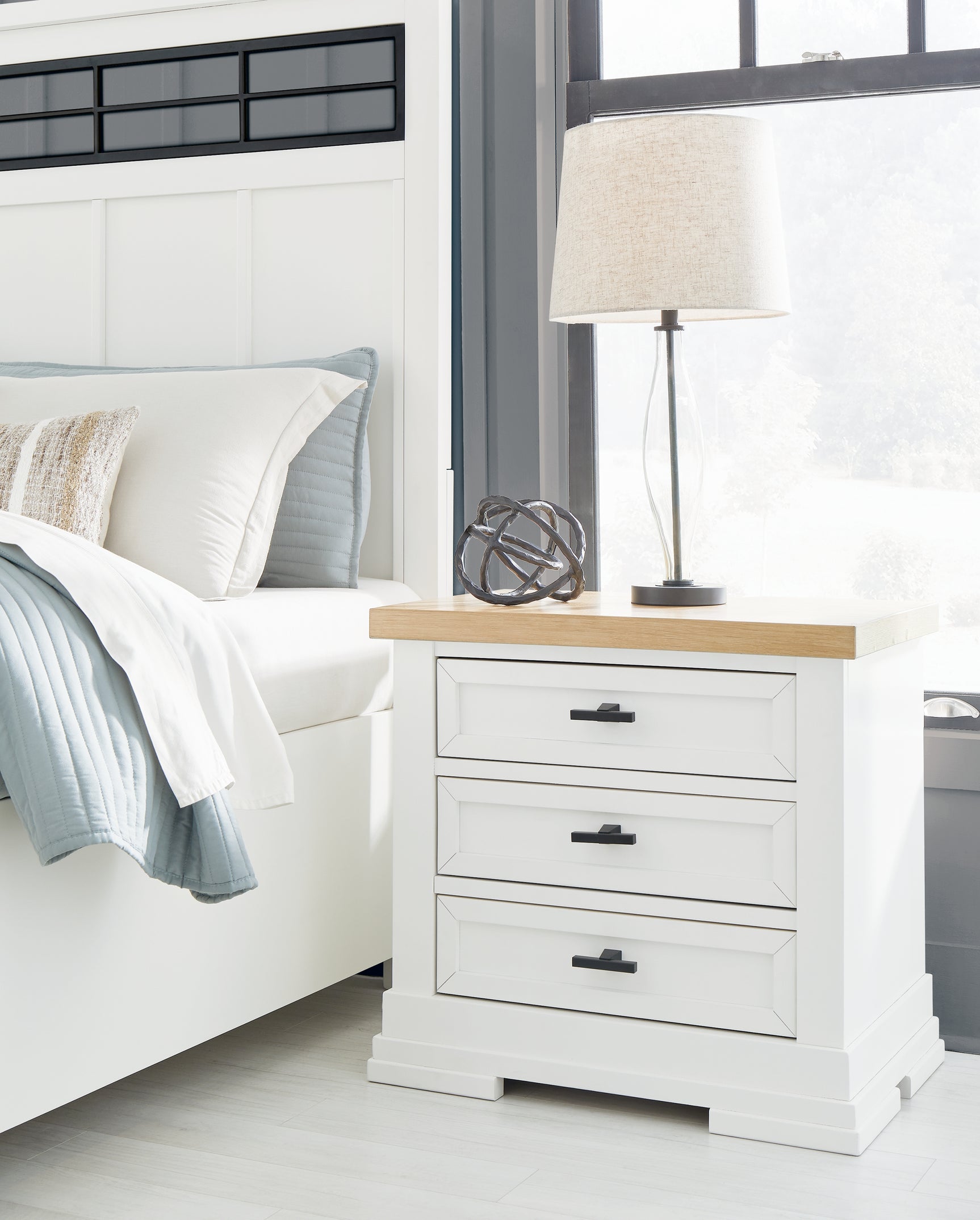 Ashbryn Bedroom - Tampa Furniture Outlet