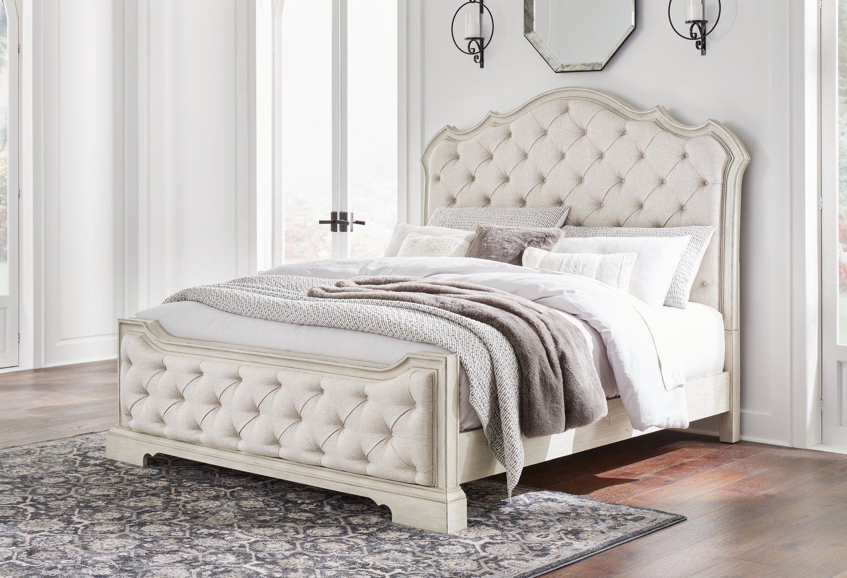 Arlendyne Bedroom - Tampa Furniture Outlet