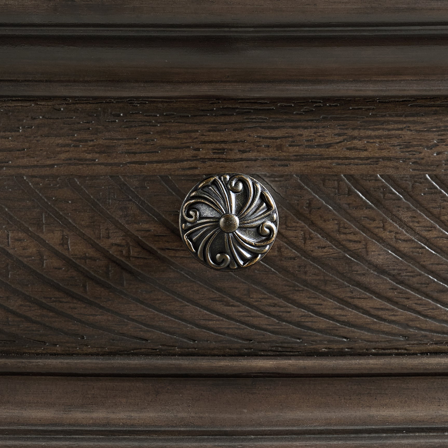 Brunswick Dresser and Mirror Set in Mahogany