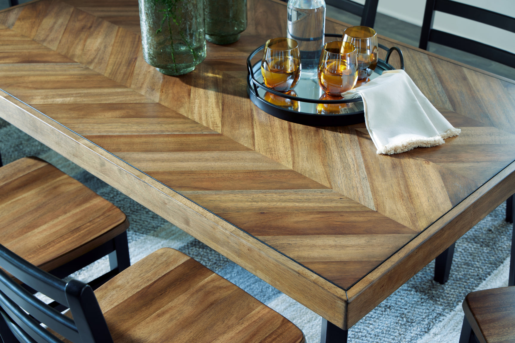 Blondon Dining Room - Tampa Furniture Outlet