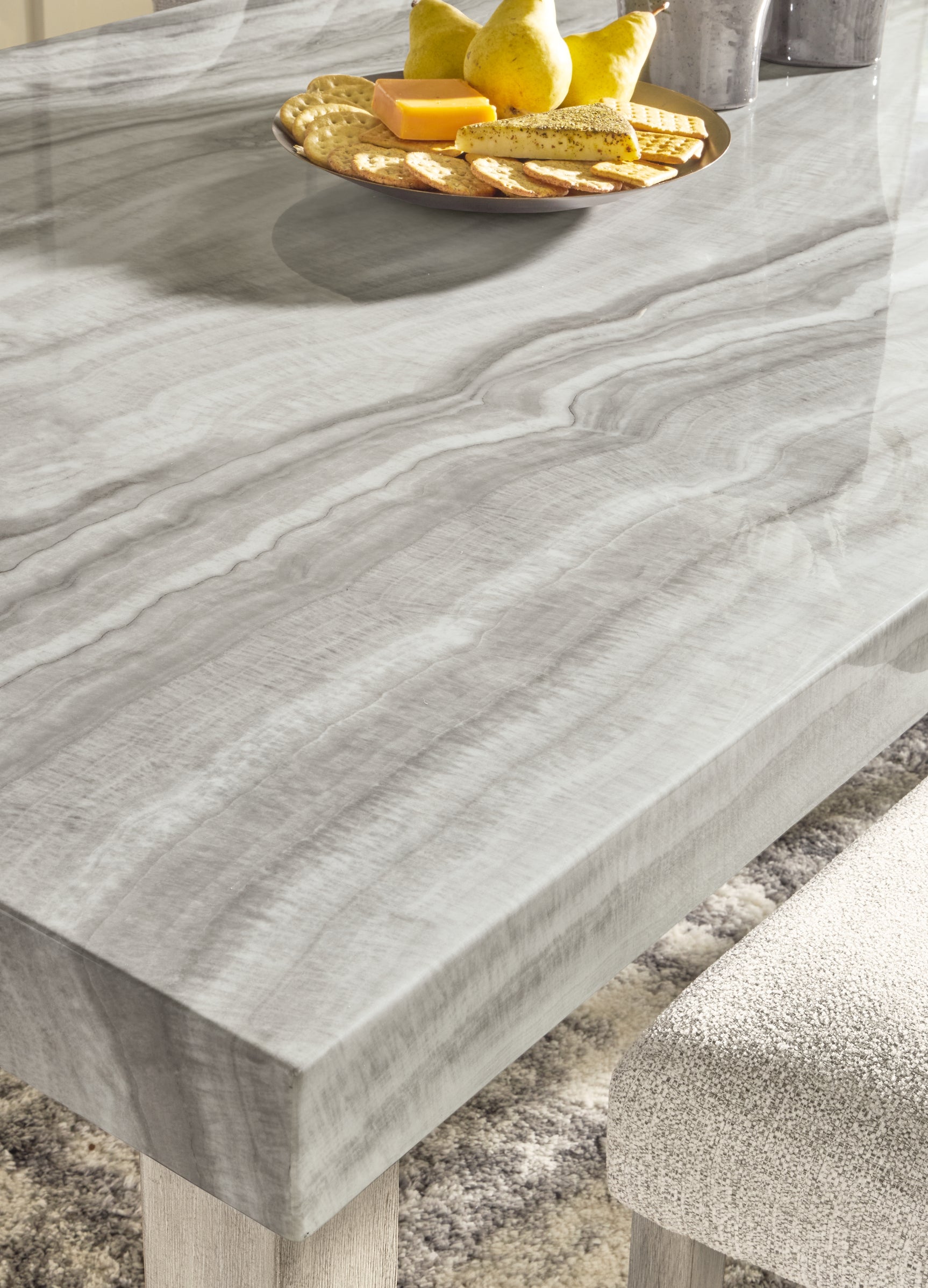Larawyn Dining Room - Tampa Furniture Outlet