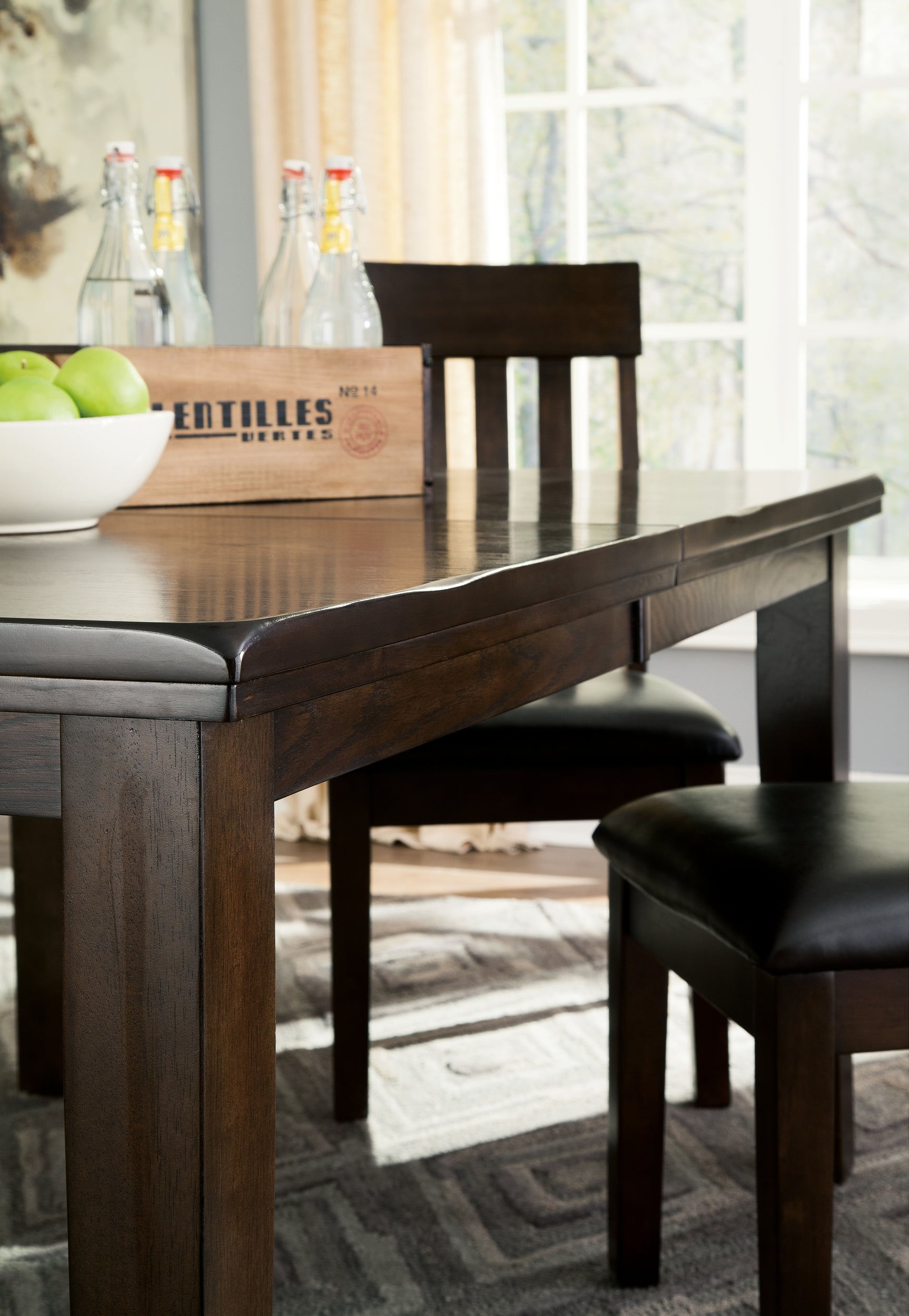 Haddigan Dining Room - Tampa Furniture Outlet