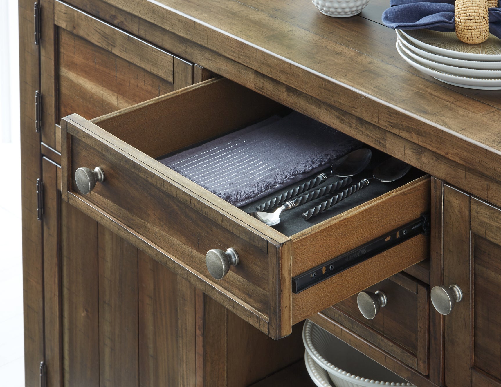 Moriville Dining Room - Tampa Furniture Outlet