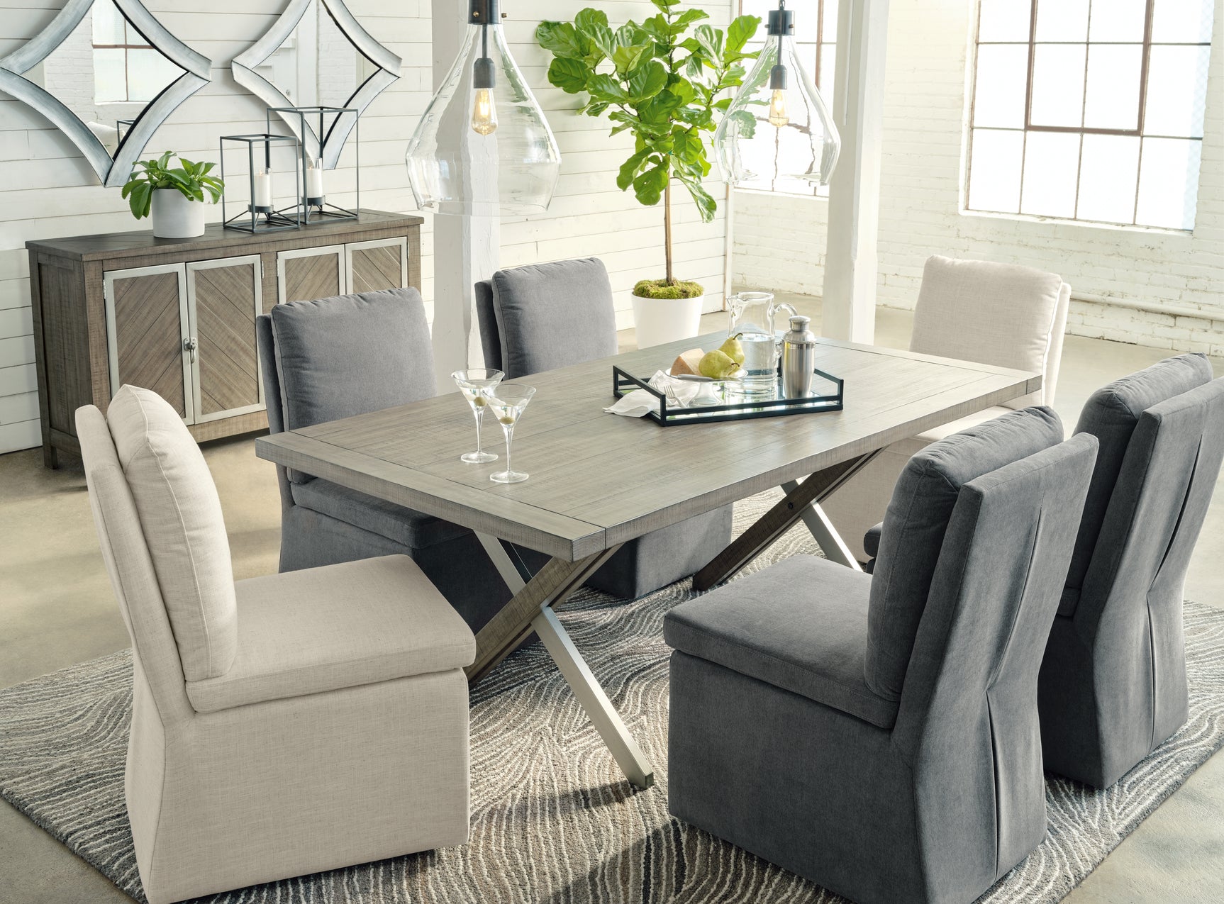 Tampa Furniture Outlet - Ashley Furniture - Krystanza Dining Room - Rectangular Dining Room Table / Weathered Gray - D766-25
