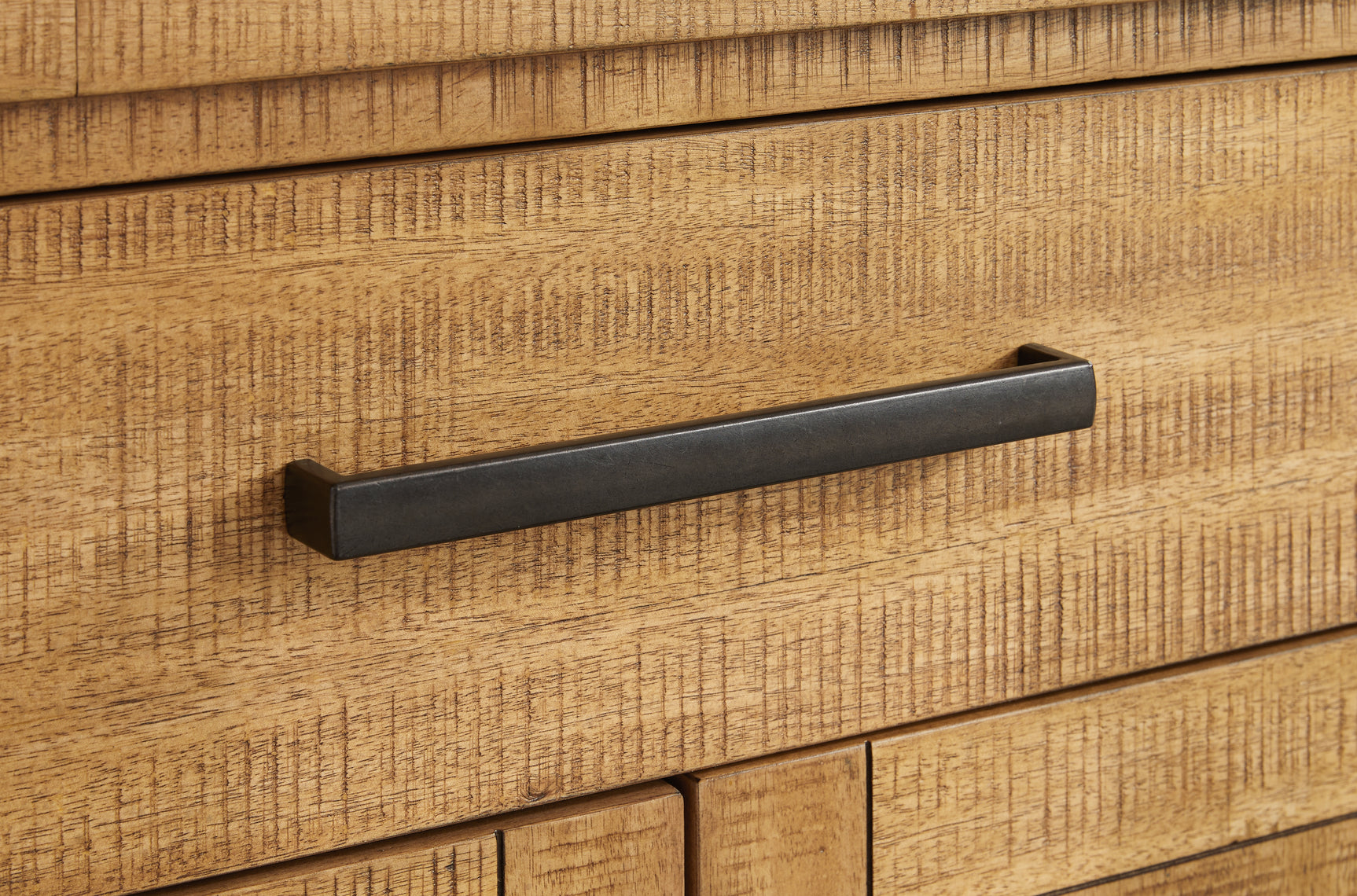 Havonplane Dining Room - Tampa Furniture Outlet