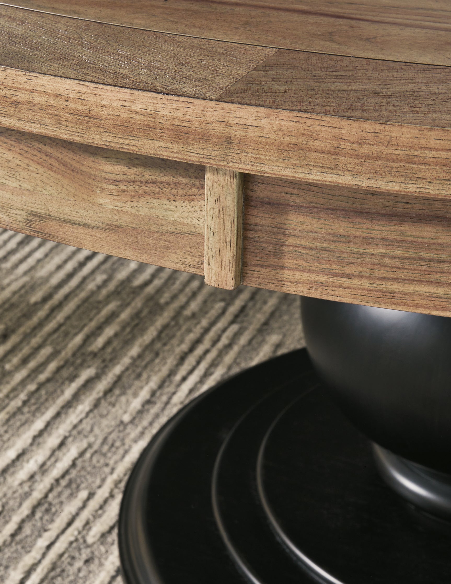 Ridgester Dining Room - Tampa Furniture Outlet